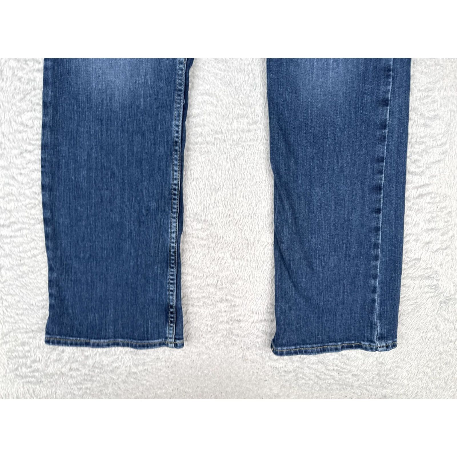 Lee Lee Jeans Women 30x29 Jeans Blue Bootcut Denim Stretch Mid Rise 90s City USA Womens Size 30" / US 8 / IT 44 - 2 Thumbnail