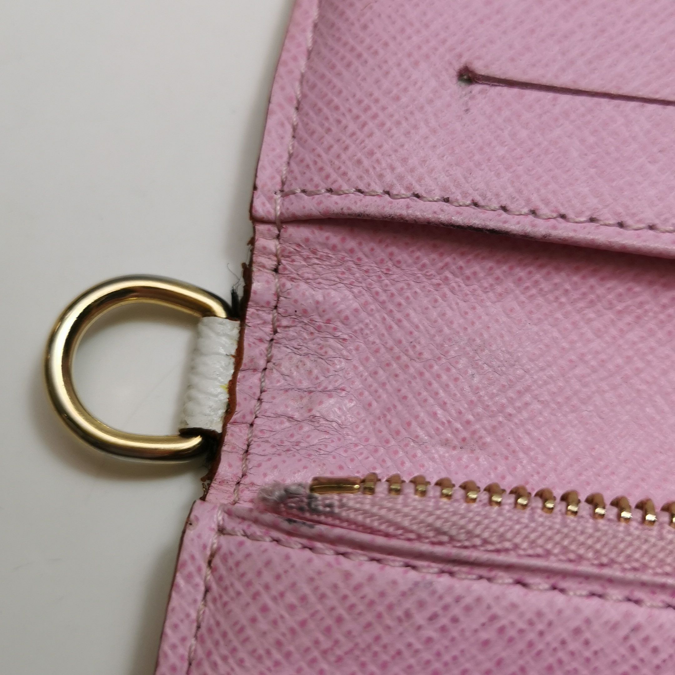Louis Vuitton Louis Vuitton (LV) Insolite White Tricolor Zipper Clutch -y Size ONE SIZE - 4 Thumbnail