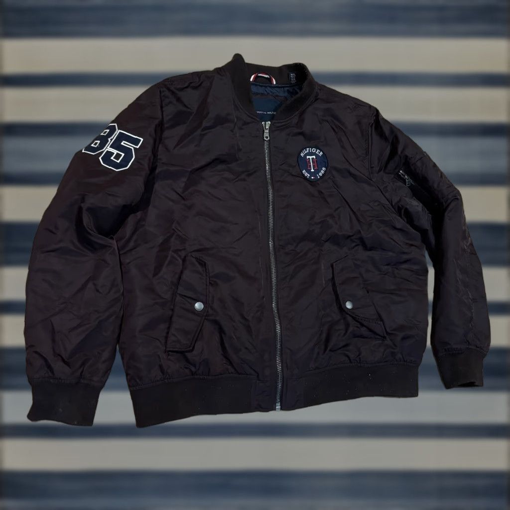 Tommy Hilfiger Tommy Hilfiger Bomber Jacket Coat Satin Brown 85 Patch Men’s Size XXL Regular Quilted Lined Zip Casual Vintage No Size US XXL / EU 58 / 5 - 1 Thumbnail