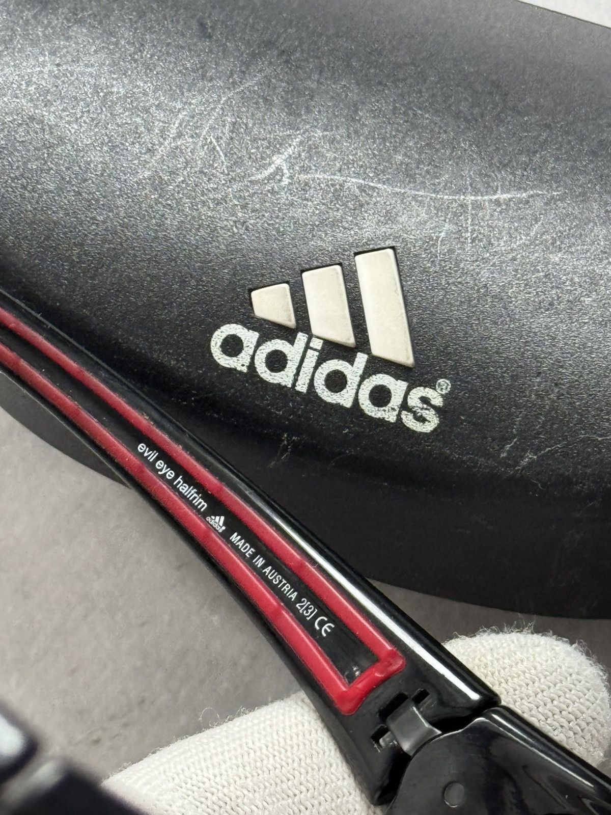 Adidas Adidas sunglasses retro with case Size ONE SIZE - 8 Thumbnail