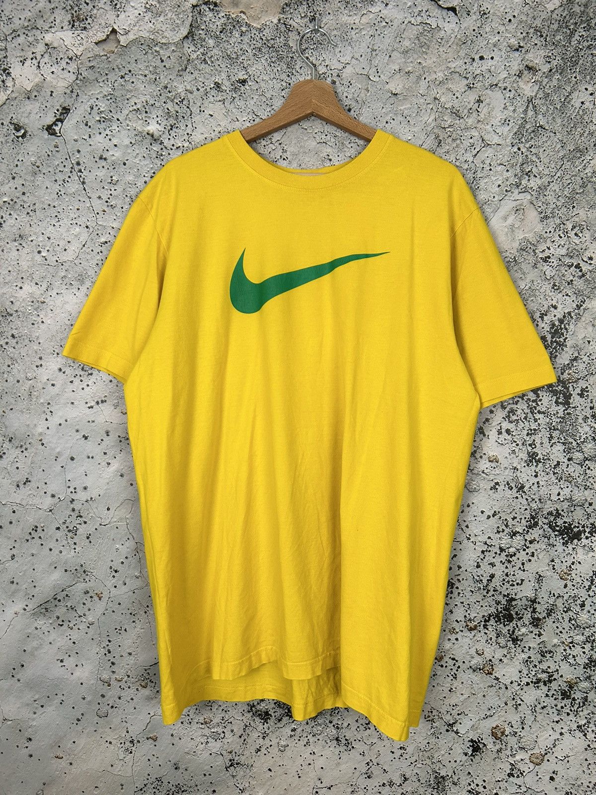 Vintage Nike Center Swoosh Brazil Big Logo Tee Y2K 00s