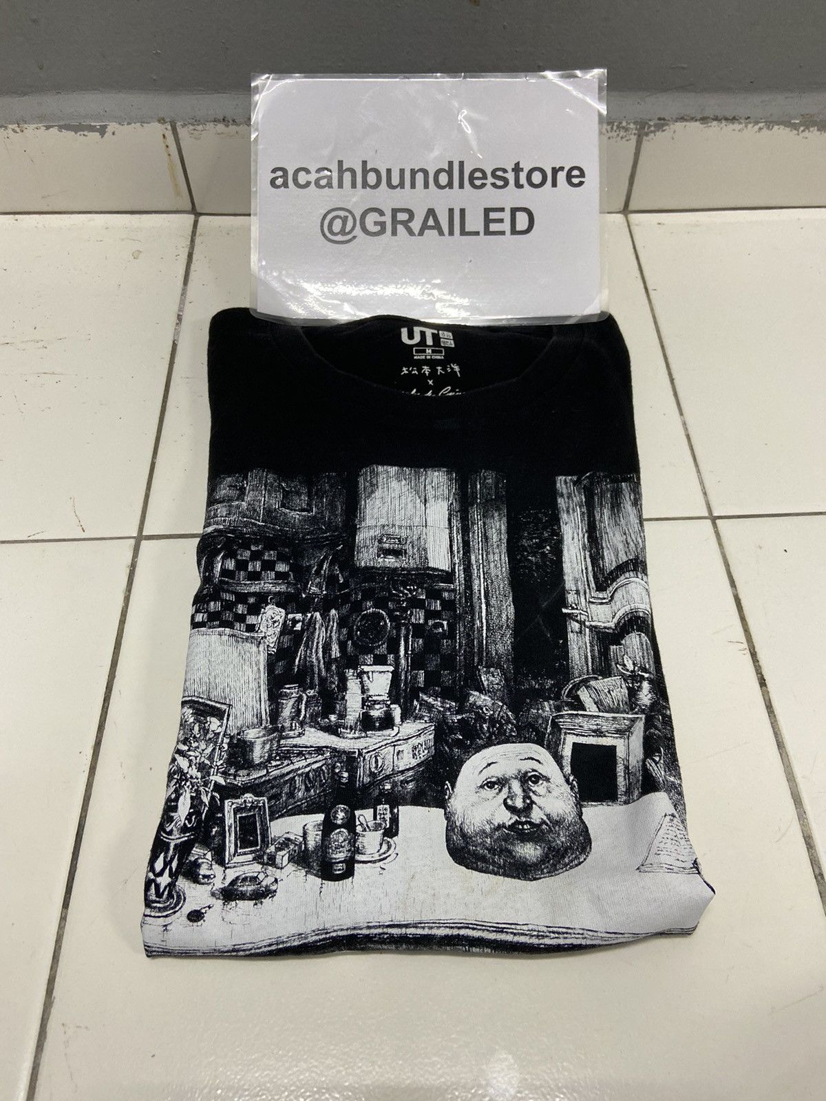 Uniqlo UNIQLO X NICOLAS DE CRECY LA REPUBLIQUE DU CATCH TEE SHIRT Size US L / EU 52-54 / 3 - 15 Thumbnail