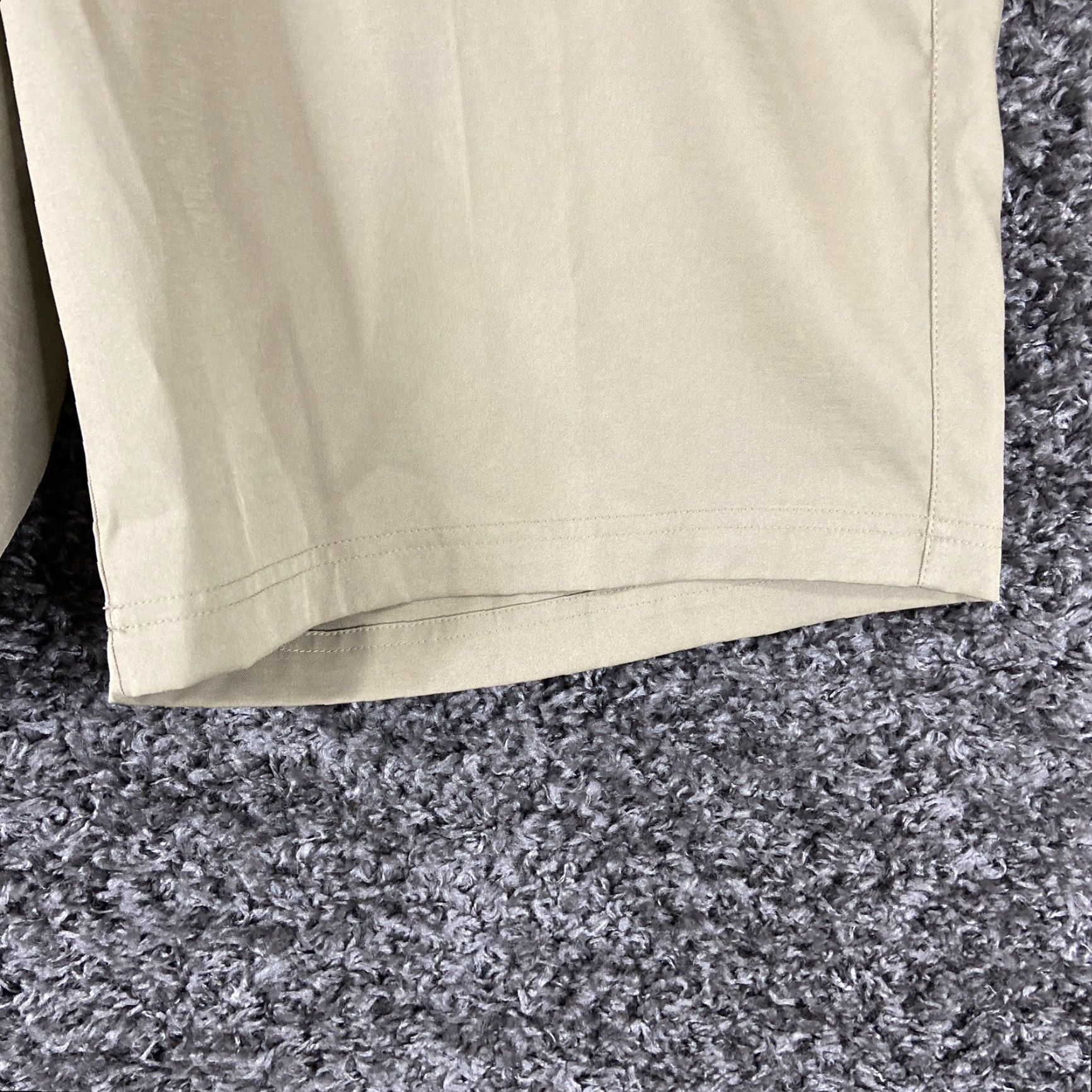 Nike Nike Golf Shorts Men 38 Beige Standard Fit Chino Mens Adult Beige 38 Size US 38 / EU 54 - 2 Thumbnail