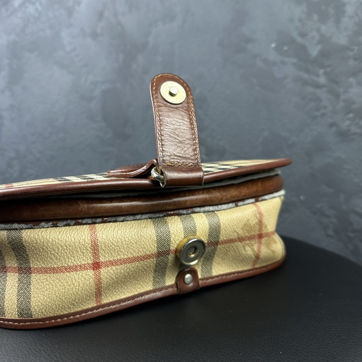 Burberry × Vintage Burberrys Nova Check Shoulder Bag Leather Beige Size ONE SIZE - 10 Thumbnail