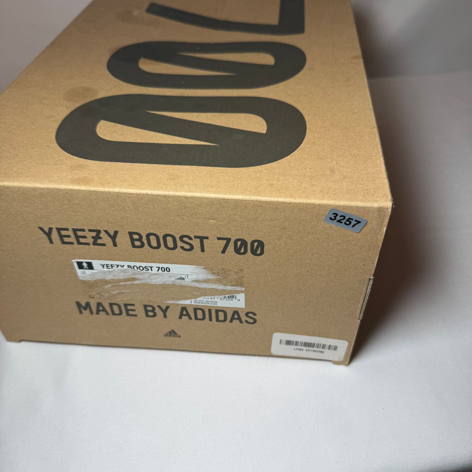 Jordan Brand × Nike Size 11.5 Adidas Yeezy Boost 700 Hi-Res Blue Men's Shoes Size US 11.5 / EU 44-45 - 10 Thumbnail