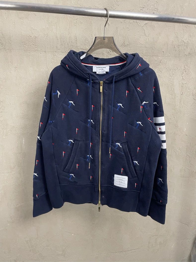 Thom Browne Thom browne Dark blue embroidered ski villain four-striped Size US M / EU 48-50 / 2 - 1 Thumbnail