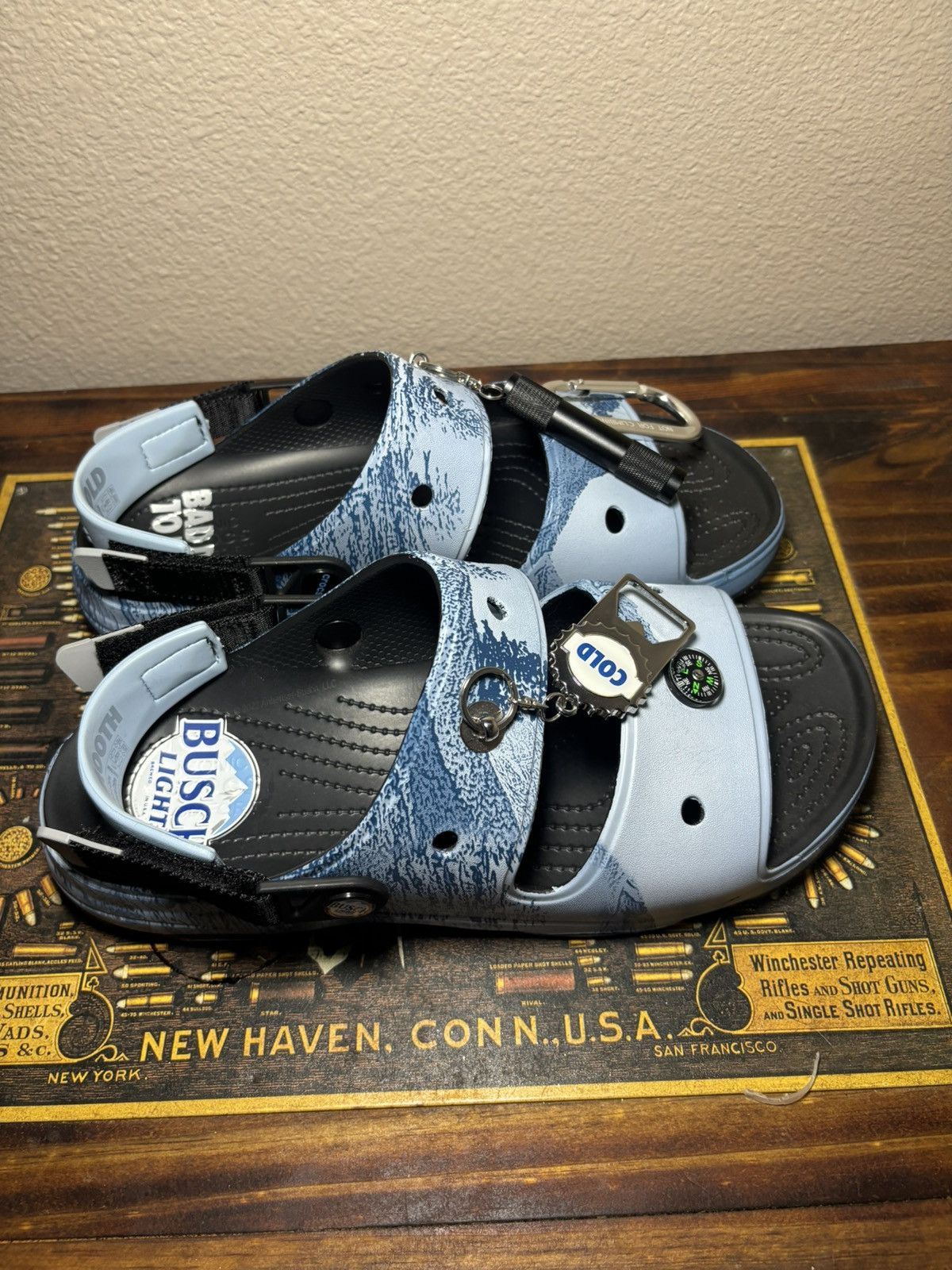 Crocs Crocs x Bush Light Size US 11 / EU 44 - 2 Thumbnail
