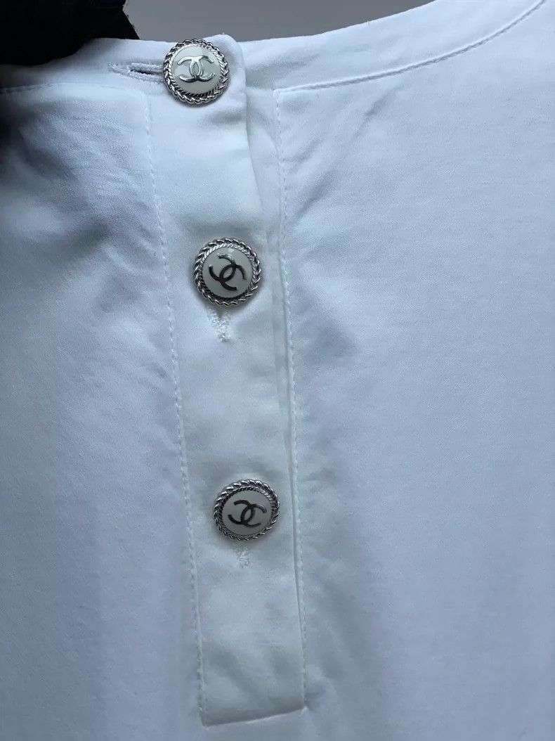 Chanel Chanel White short-sleeved T-shirt dress 2504-Nextarrow Size M / US 6-8 / IT 42-44 - 3 Thumbnail