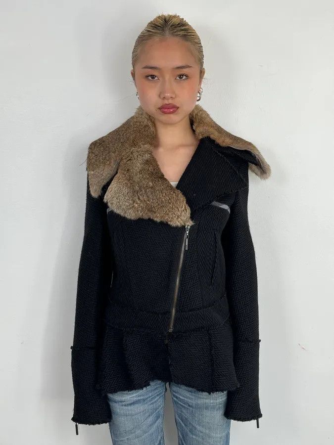 Just Cavalli AW2005 Cavalli Rabbit Fur Collar Asymmetrical Black Wool Jacket Size M / US 6-8 / IT 42-44 - 2 Thumbnail