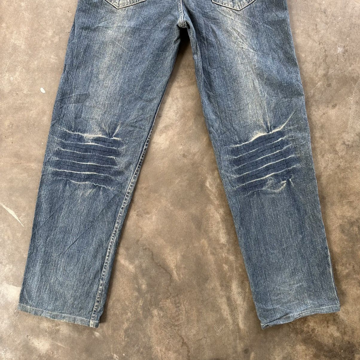 Japanese Brand Vintage Japanese Distressed Faded Denim Jean Pant W34 Size US 34 / EU 50 - 10 Thumbnail