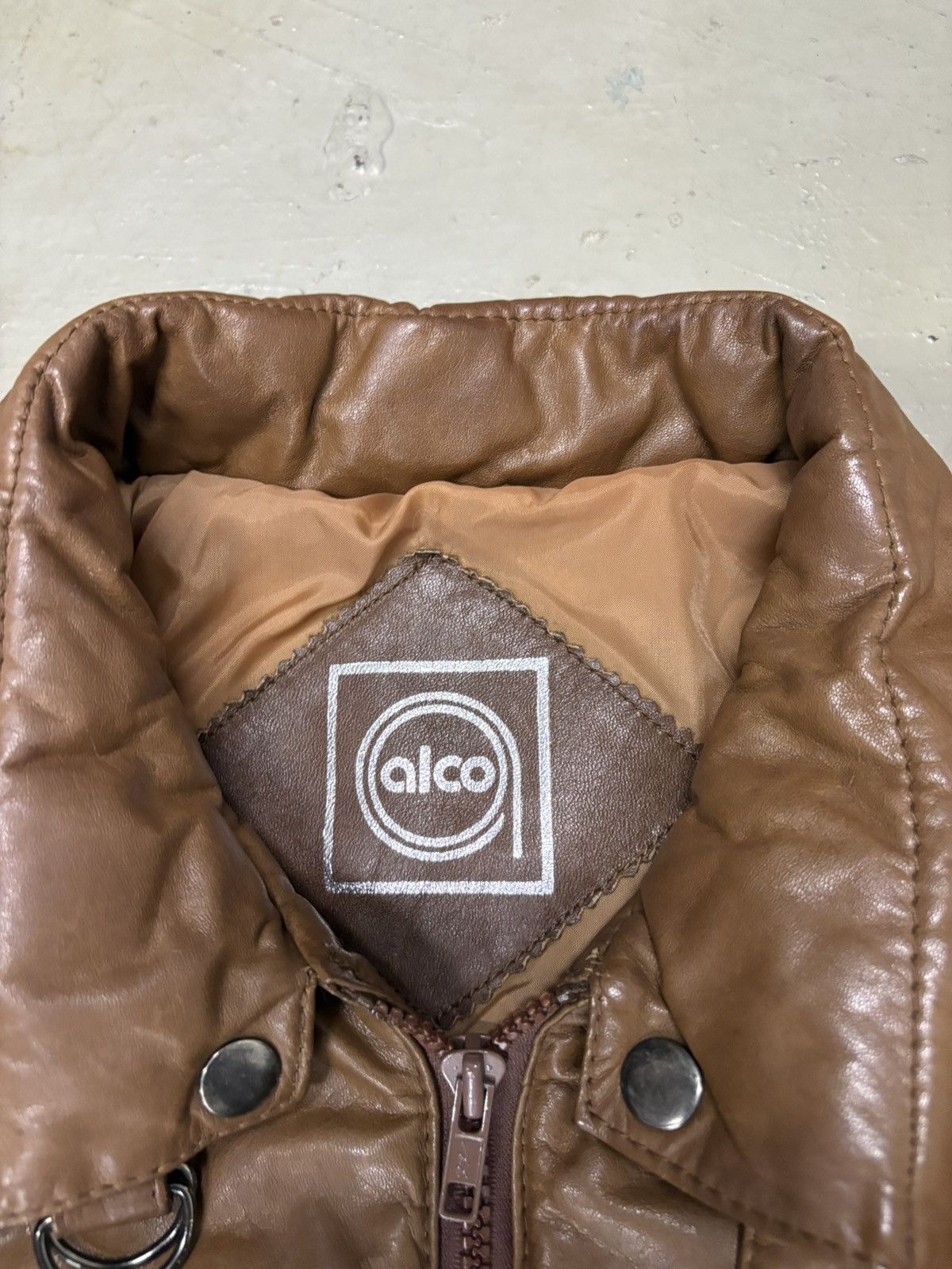 Vintage KanyeWest Vintage Brown Synthetic Leather Puffer Jacket Size US M / EU 48-50 / 2 - 4 Thumbnail