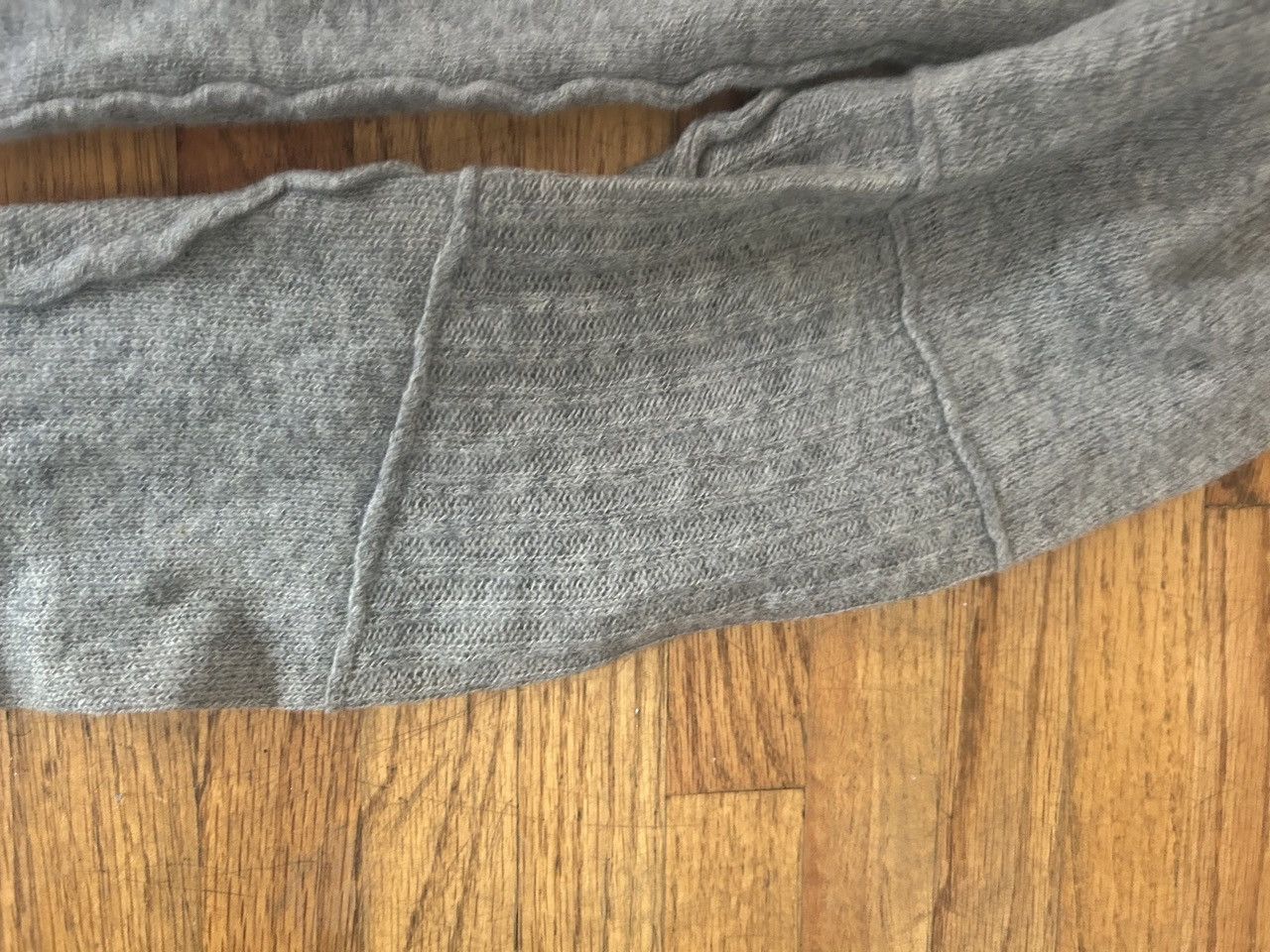 Nice Collective 100% Cashmere Nice Collective V Neck sweater Size US XS / EU 42 / 0 - 7 Thumbnail