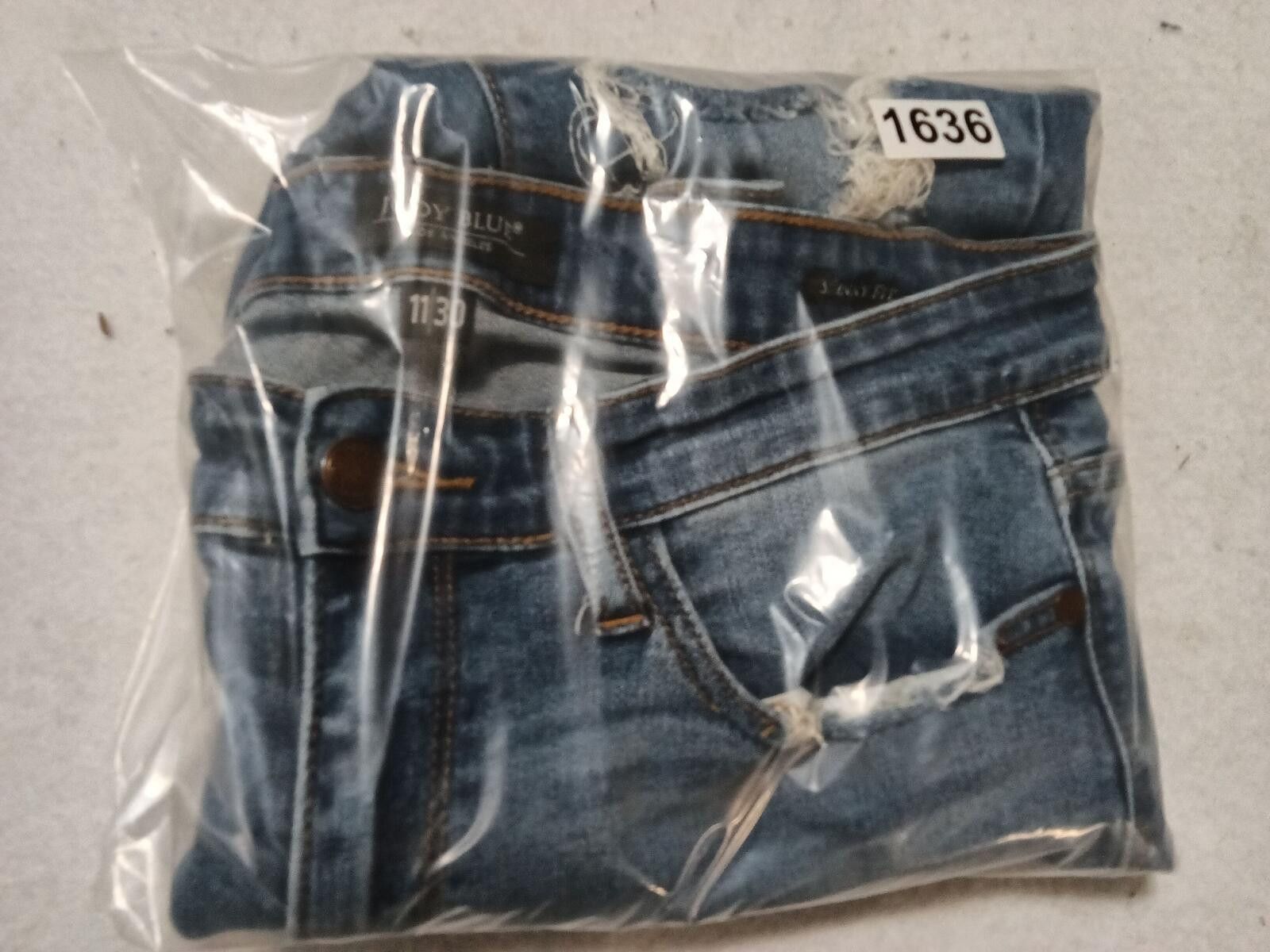 Other Judy Blue Distressed Skinny Jeans Size 11/30 Size 30" / US 8 / IT 44 - 6 Thumbnail