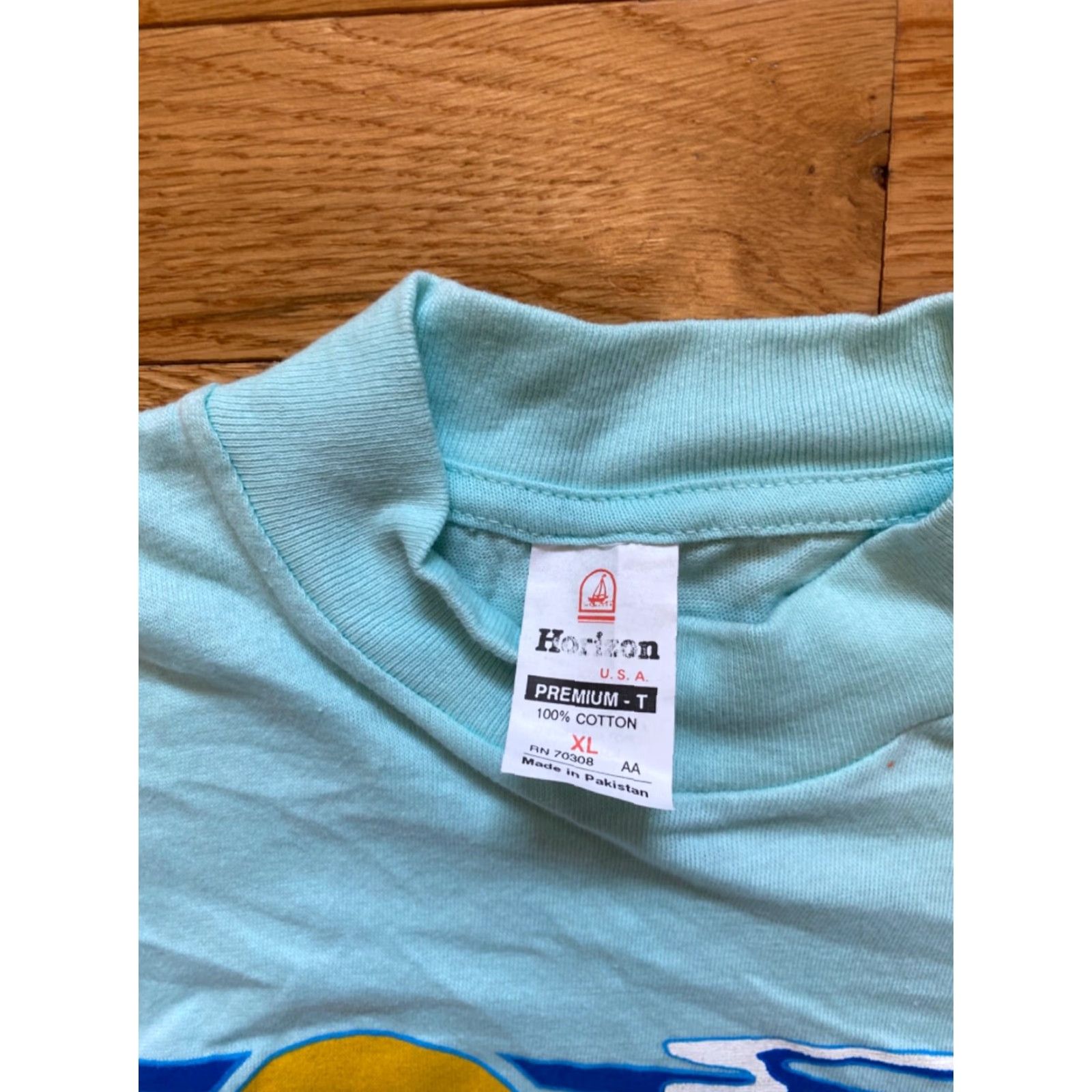 Vintage Vintage Horizon Alaska Polar Bear Mens XL T-Shirt 90s Cotton Blue Hanes Beefy-T Graphic Print Crew Neck Short Sleeve USA Made Mens Size US XL / EU 56 / 4 - 4 Thumbnail