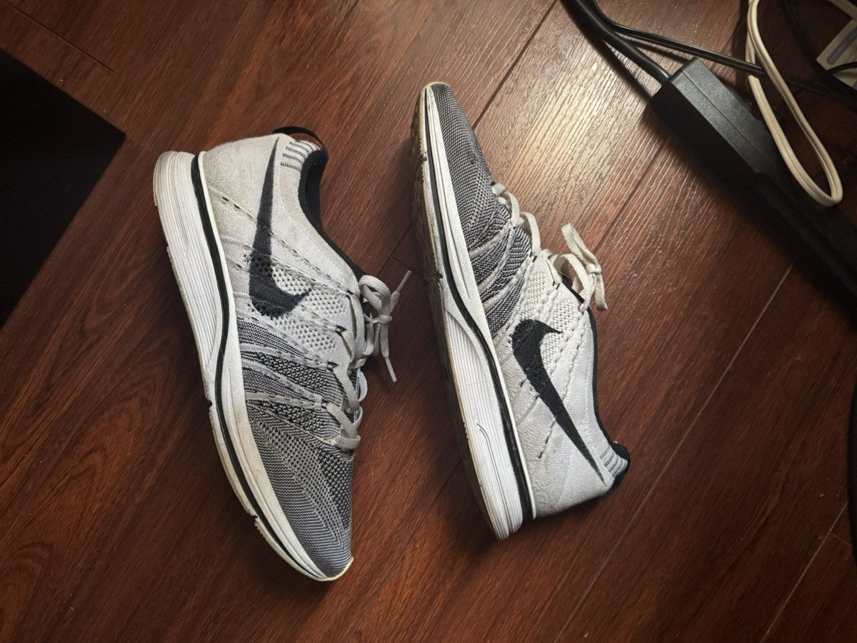 Nike 2012 NIKE FLYKNIT TRAINERS Size US 10.5 / EU 43-44 - 2 Thumbnail