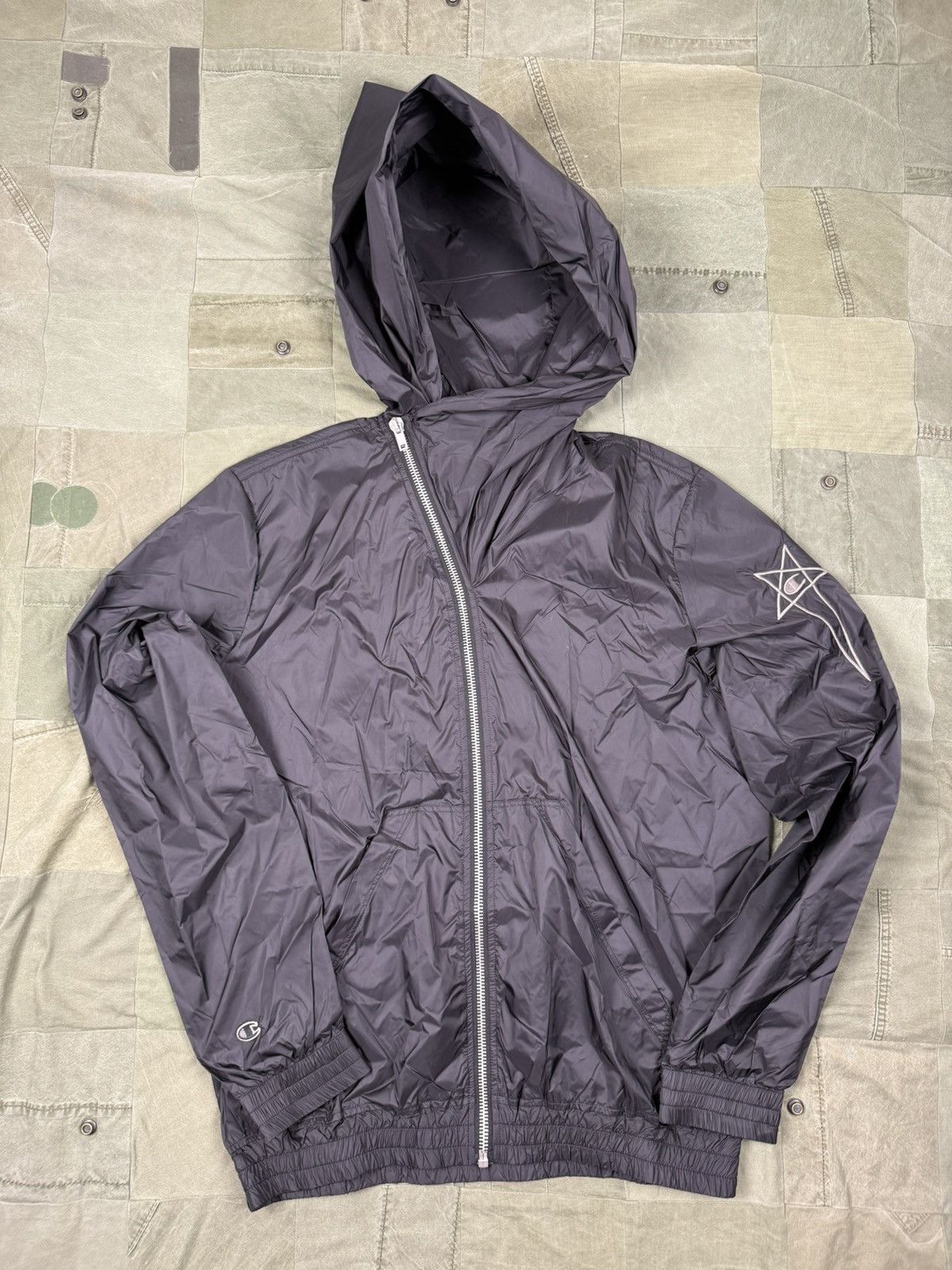 Champion × Rick Owens Mountain Hoodie Windbreaker Size US L / EU 52-54 / 3 - 1 Thumbnail