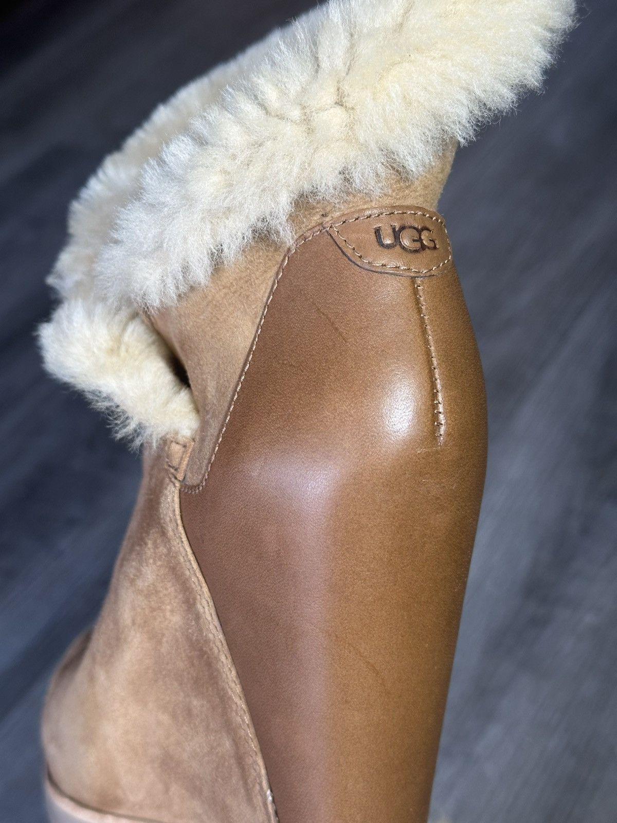 Ugg UGG Classic Mondri Cuff Wedge Boots Size US 6.5 / IT 36.5 - 8 Thumbnail