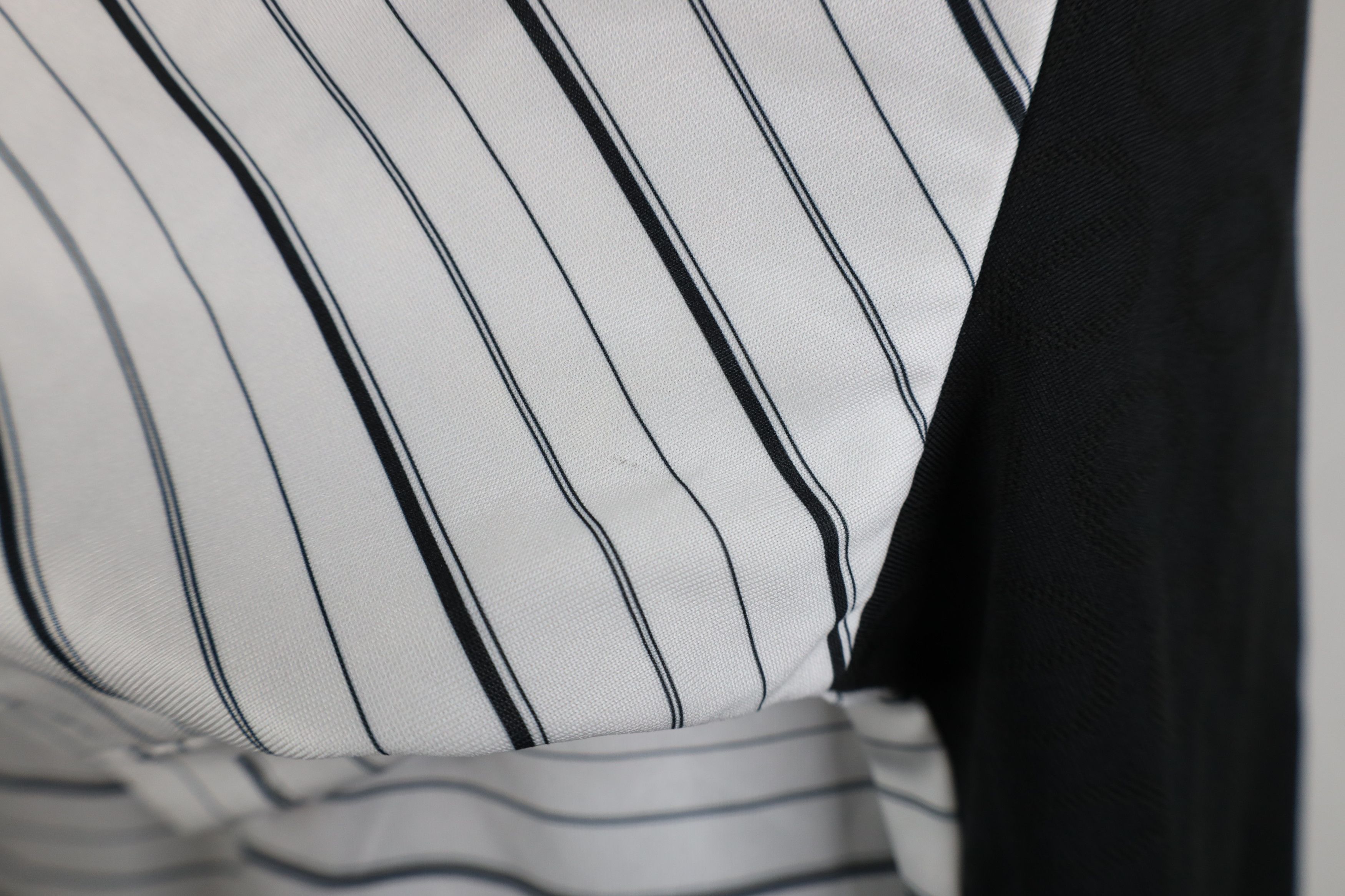 Adidas Vintage Adidas Golf Club Striped Vented Golfing Polo Shirt Size US XXL / EU 58 / 5 - 6 Thumbnail