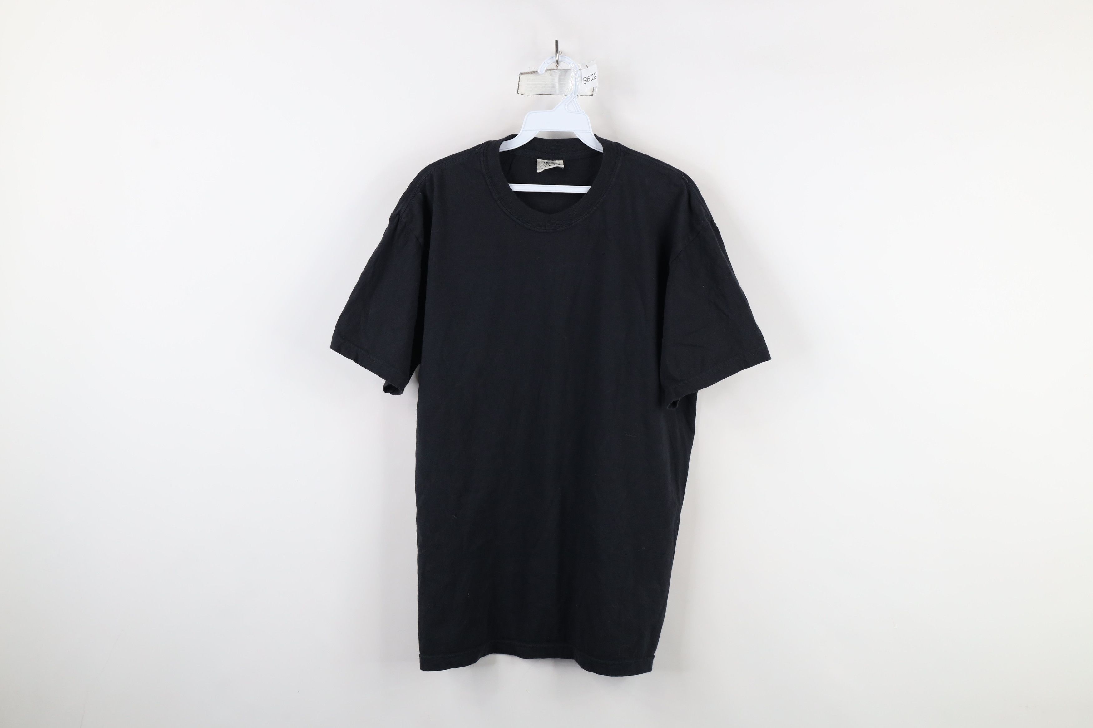 Vintage Vintage 90s Y2K Streetwear Blank Heavy Cotton T-Shirt Black Size US L / EU 52-54 / 3 - 1 Thumbnail