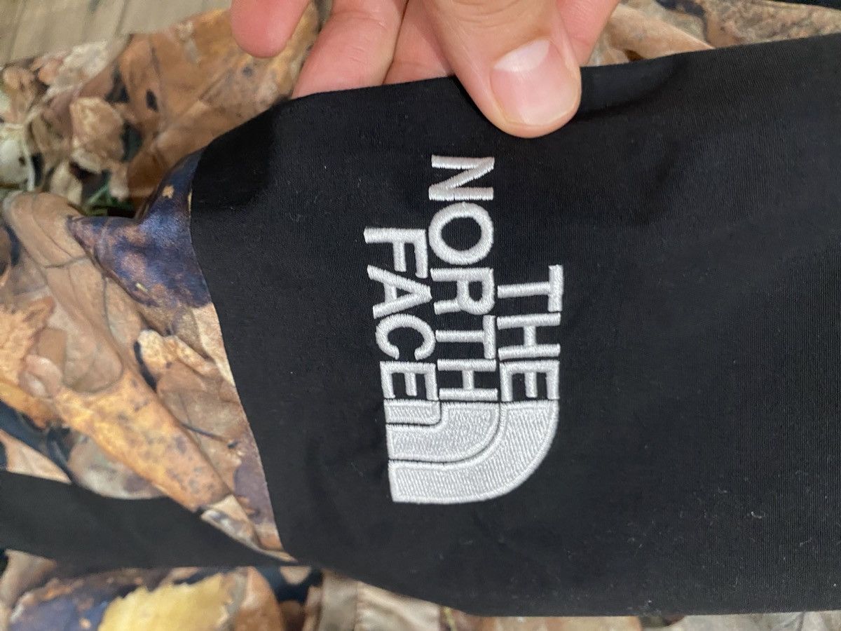 Supreme × The North Face FW16 Supreme New York TNF The North Face Leaves Mountain Size US L / EU 52-54 / 3 - 9 Thumbnail