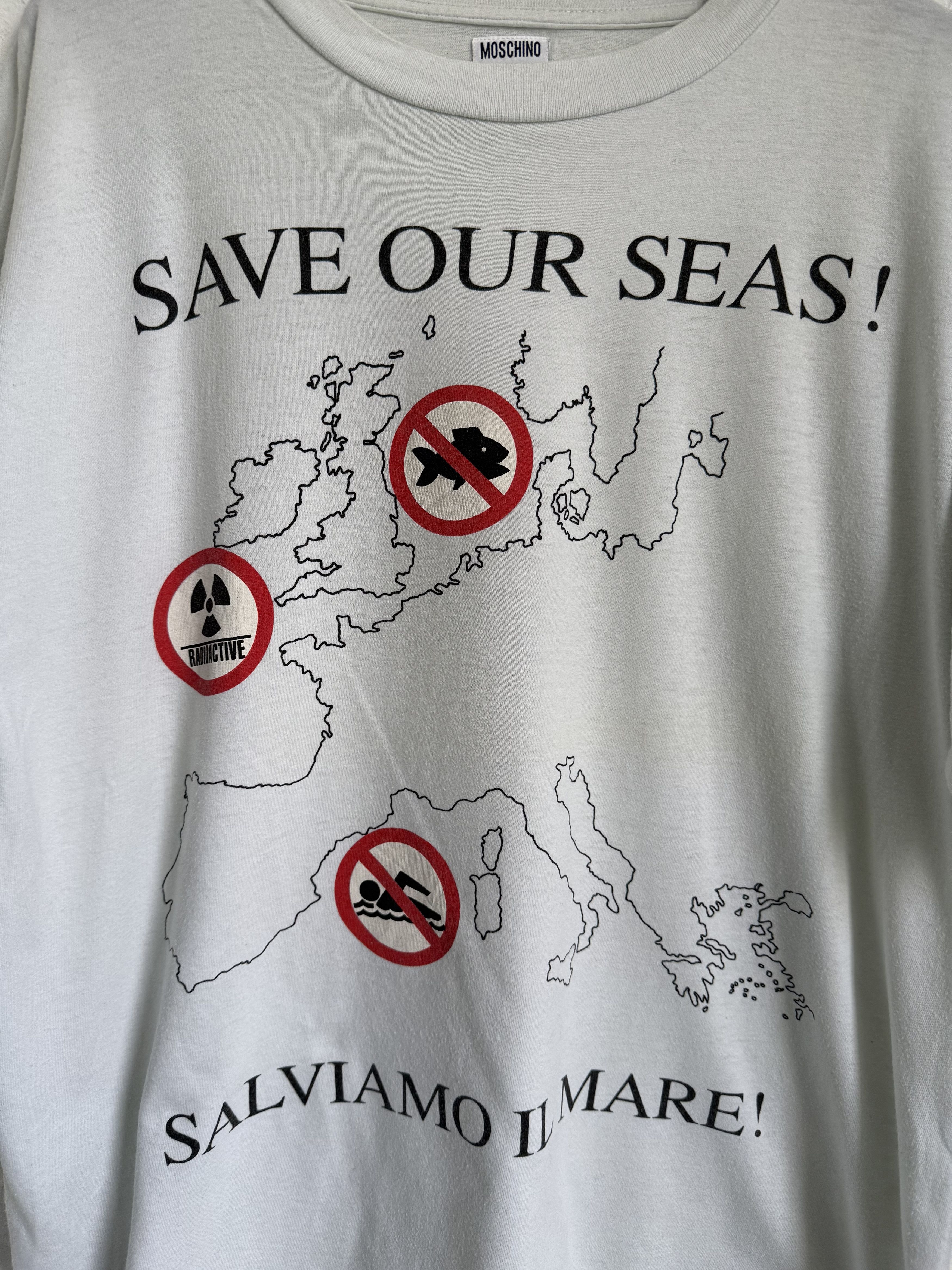 Moschino RARE vintage Moschino save our seas t-shirt Size US L / EU 52-54 / 3 - 3 Thumbnail