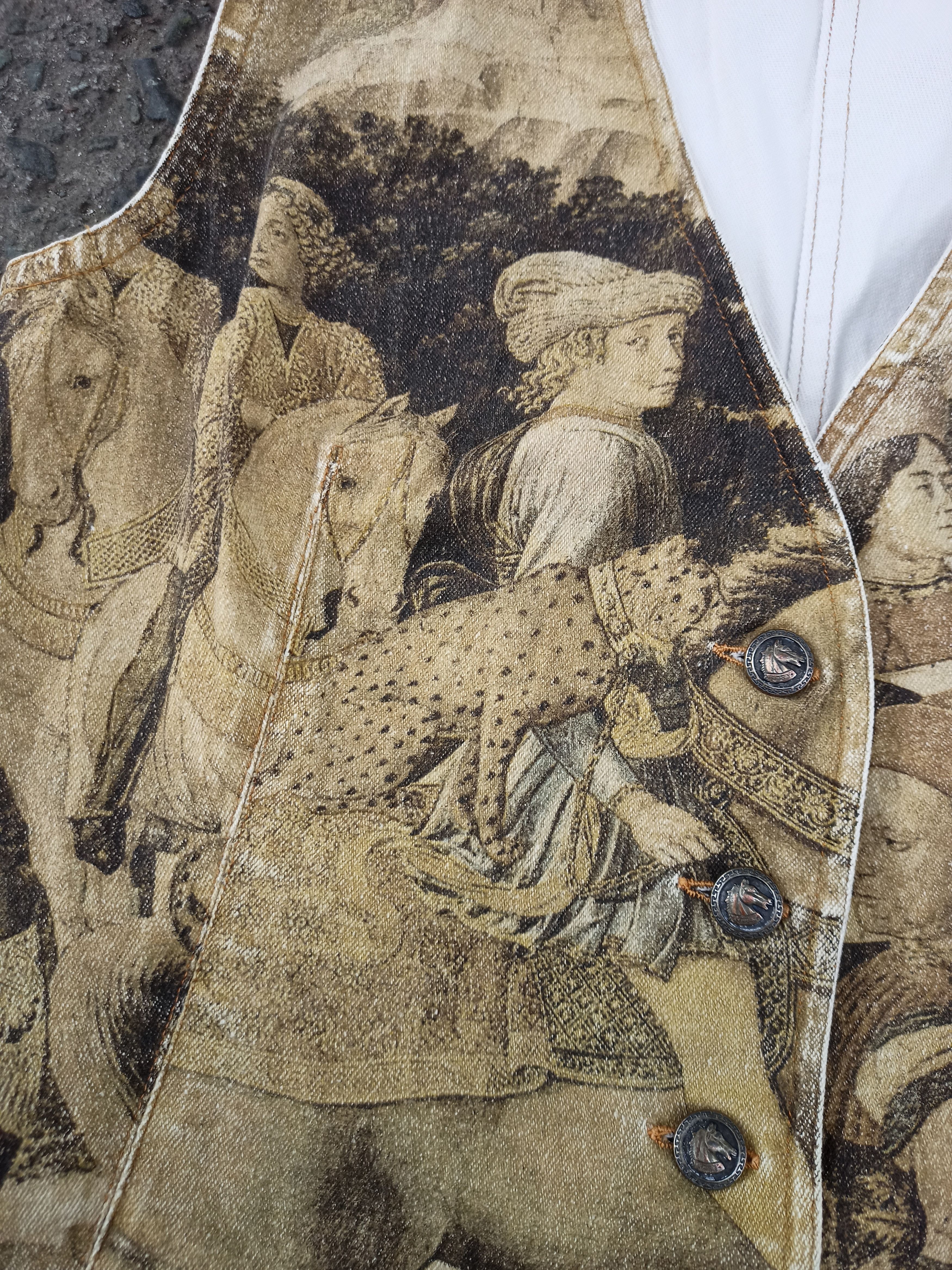 Roberto Cavalli ROBERTO CAVALLI - AW94 - 95 renaissance print vest Size S / US 4 / IT 40 - 9 Thumbnail