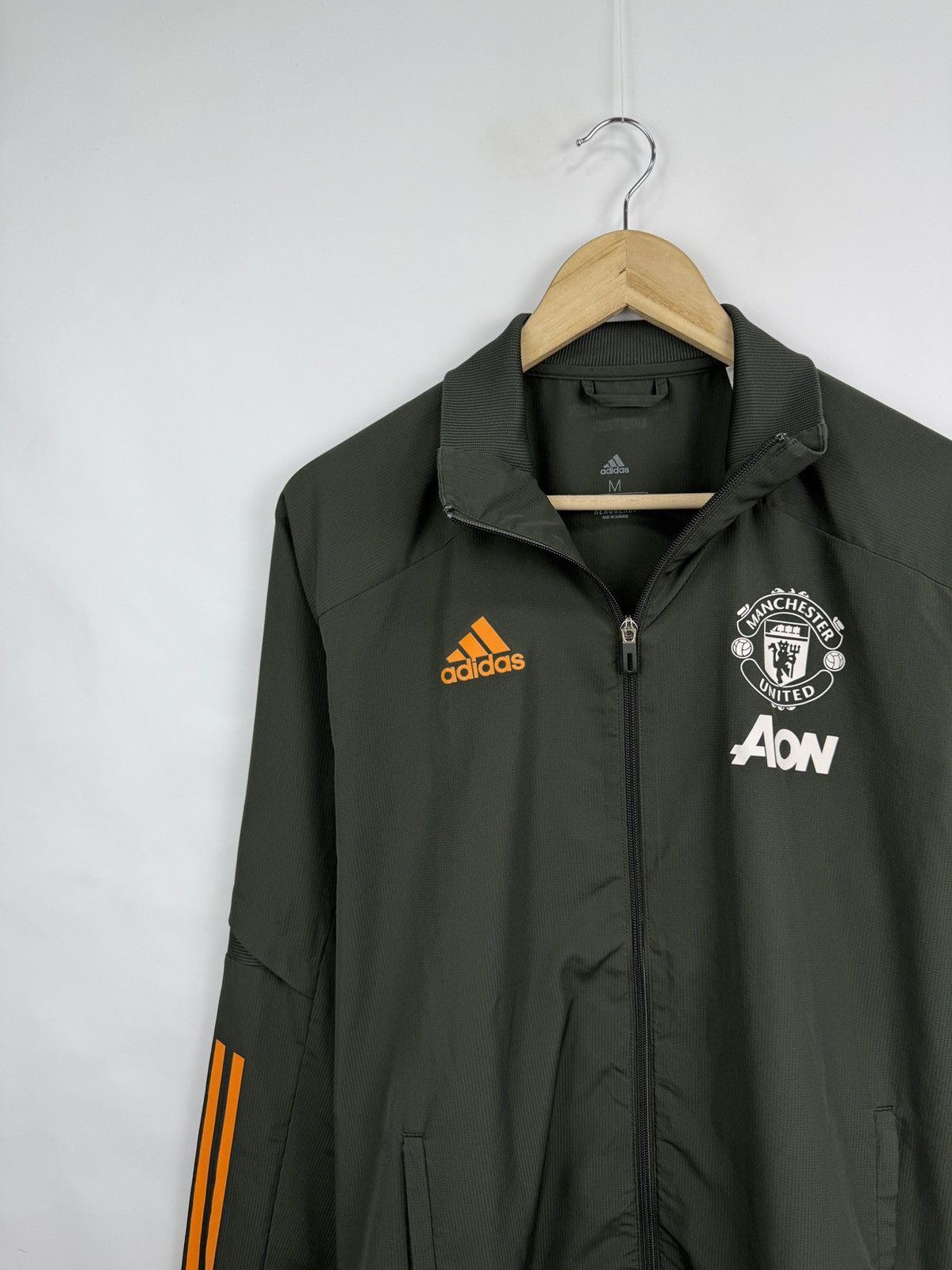 Adidas 🏴󠁧󠁢󠁥󠁮󠁧󠁿 Y2K 2022 Adidas Manchester United Zip Jacket Soccer Size US L / EU 52-54 / 3 - 4 Thumbnail
