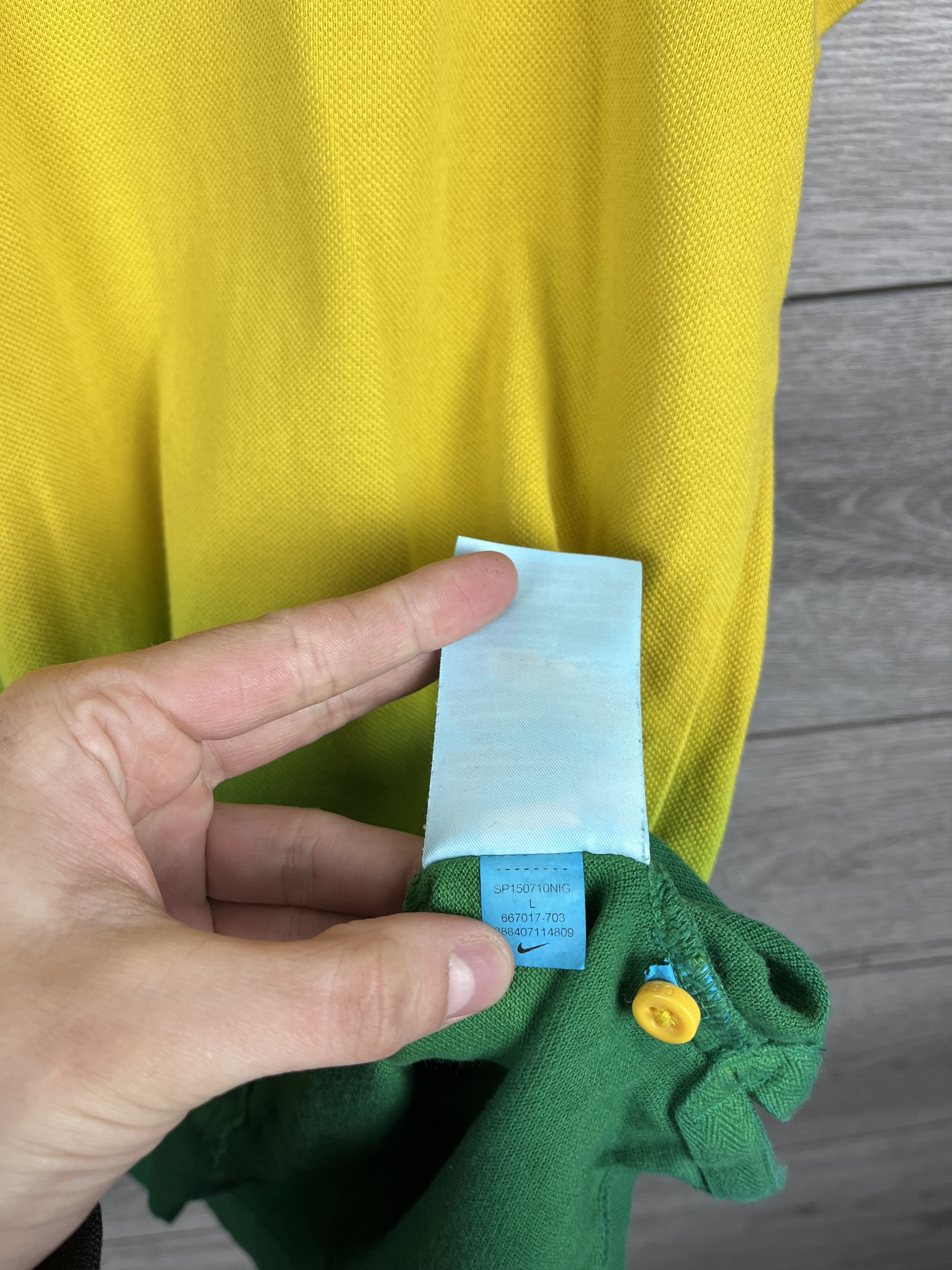 Nike Men’s Nike polo Brazil 🇧🇷 size L Size US L / EU 52-54 / 3 - 10 Thumbnail