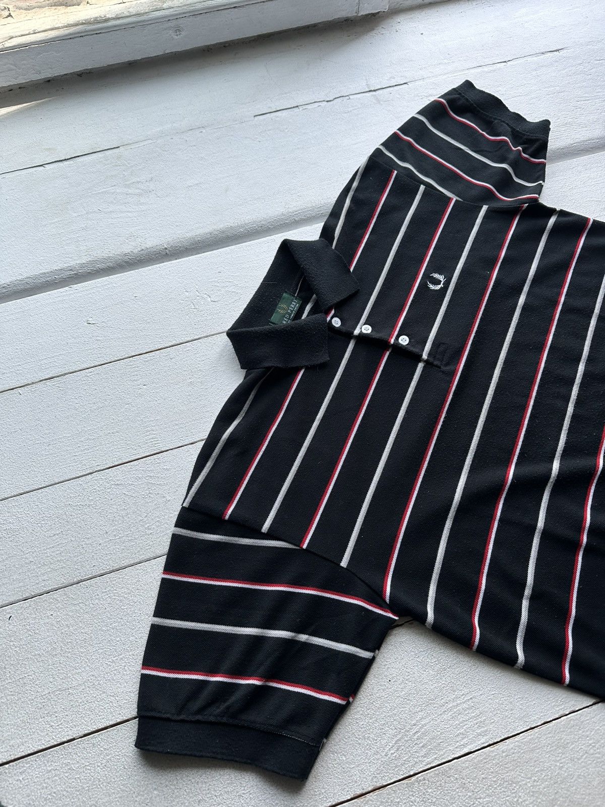 Fred Perry VNTG🚨 FRED PERRY POLO WITH LOGO Y2K RARE CASUALS Size US L / EU 52-54 / 3 - 2 Thumbnail