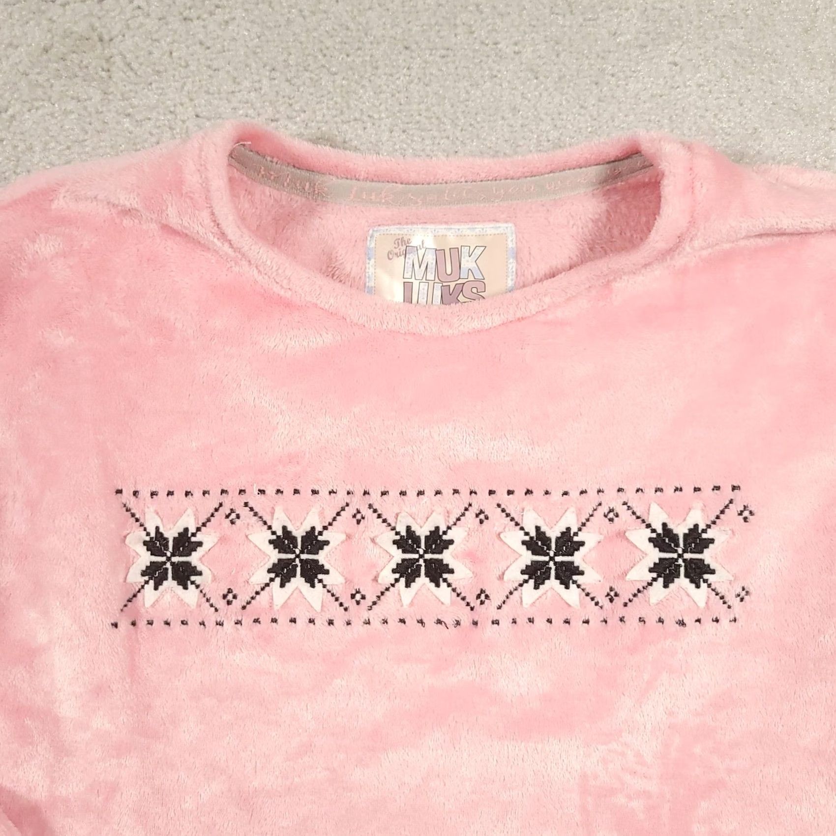Vintage MUK LUKS Sweater Womens Small Pink Fuzzy Fleece PullOver Fair Isle Snowflake Shirt Size S / US 4 / IT 40 - 3 Thumbnail