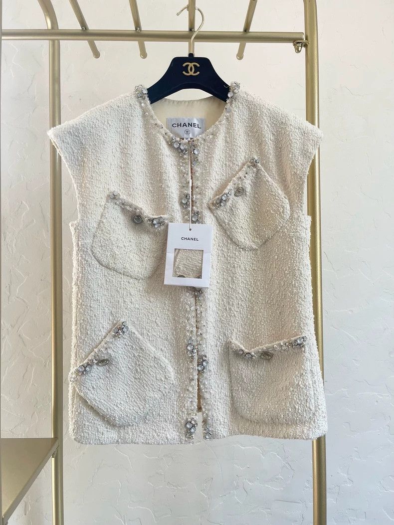 Chanel Chanel 2021 White Beaded Vest FR36 - dmc Size US XS / EU 42 / 0 - 1 Thumbnail