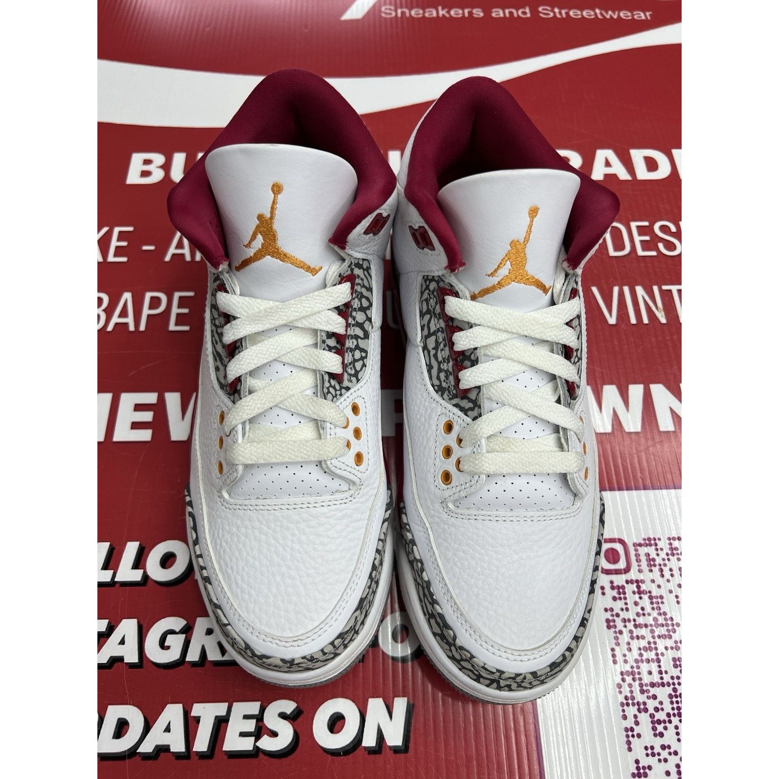 Jordan Brand Air Jordan 3 Retro Cardinal Red Size 7M CT8532-126 Size US 7 / EU 40 - 4 Thumbnail