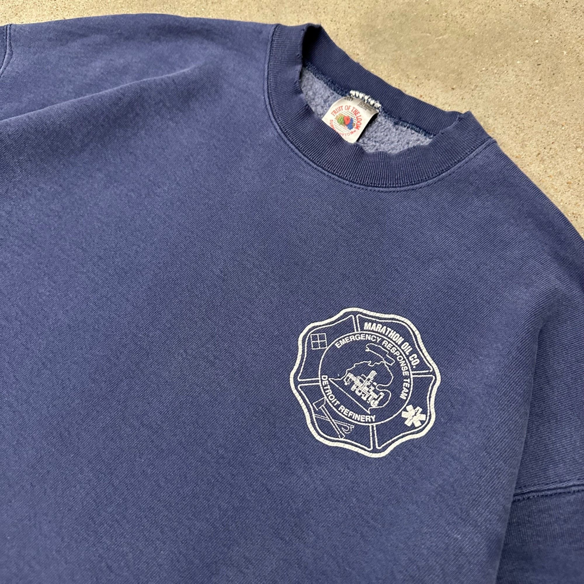 Vintage Vintage 90s Detroit Emergency Oil Response Team Sweatshirt Size US XXL / EU 58 / 5 - 2 Thumbnail