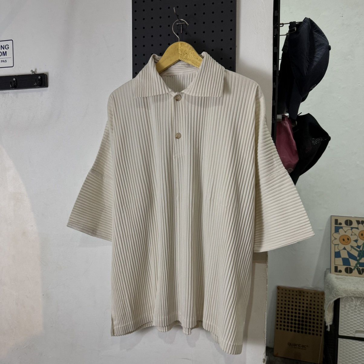 Japanese Brand PLEATS issey miyake white polos Size US XXL / EU 58 / 5 - 2 Thumbnail