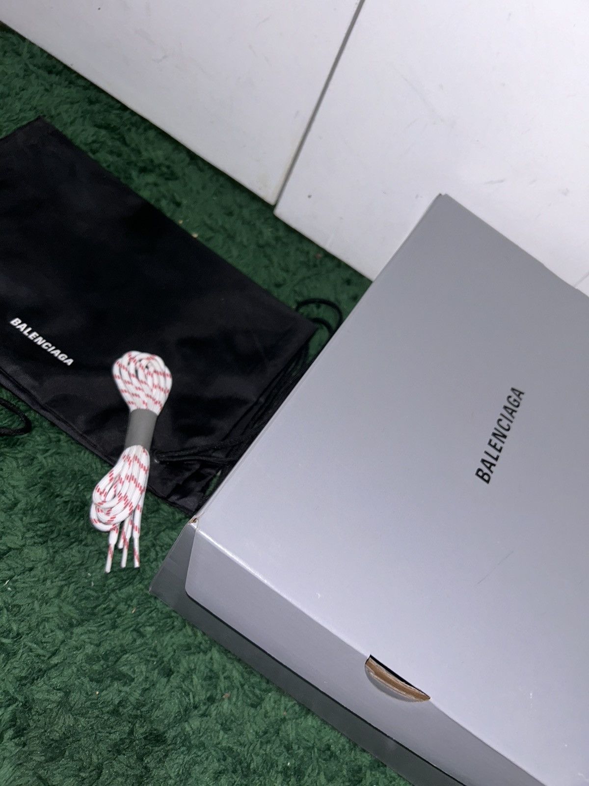 Balenciaga Balenciaga Triple S 47 Size 14 White Preowned With Box Size US 14 / EU 47 - 8 Thumbnail