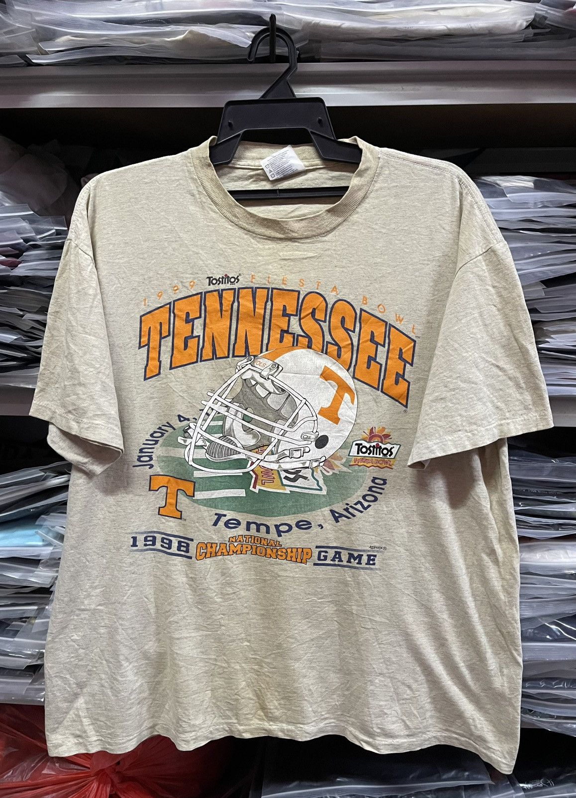 Vintage Vintage 90s Tostitos Fiesta Bowl Tennessee Very Rare🔥🔥🔥 Size US XL / EU 56 / 4 - 1 Thumbnail