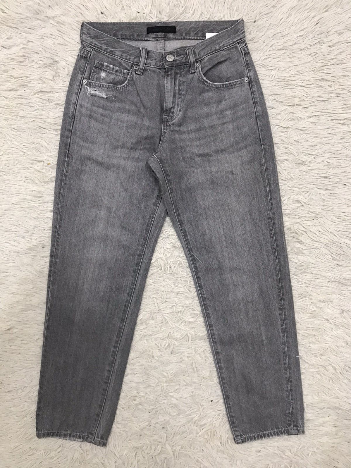Uniqlo Uniqlo Distressed Slim Tapered Fit Jeans Size 24" / US 00 / IT 34 - 1 Thumbnail
