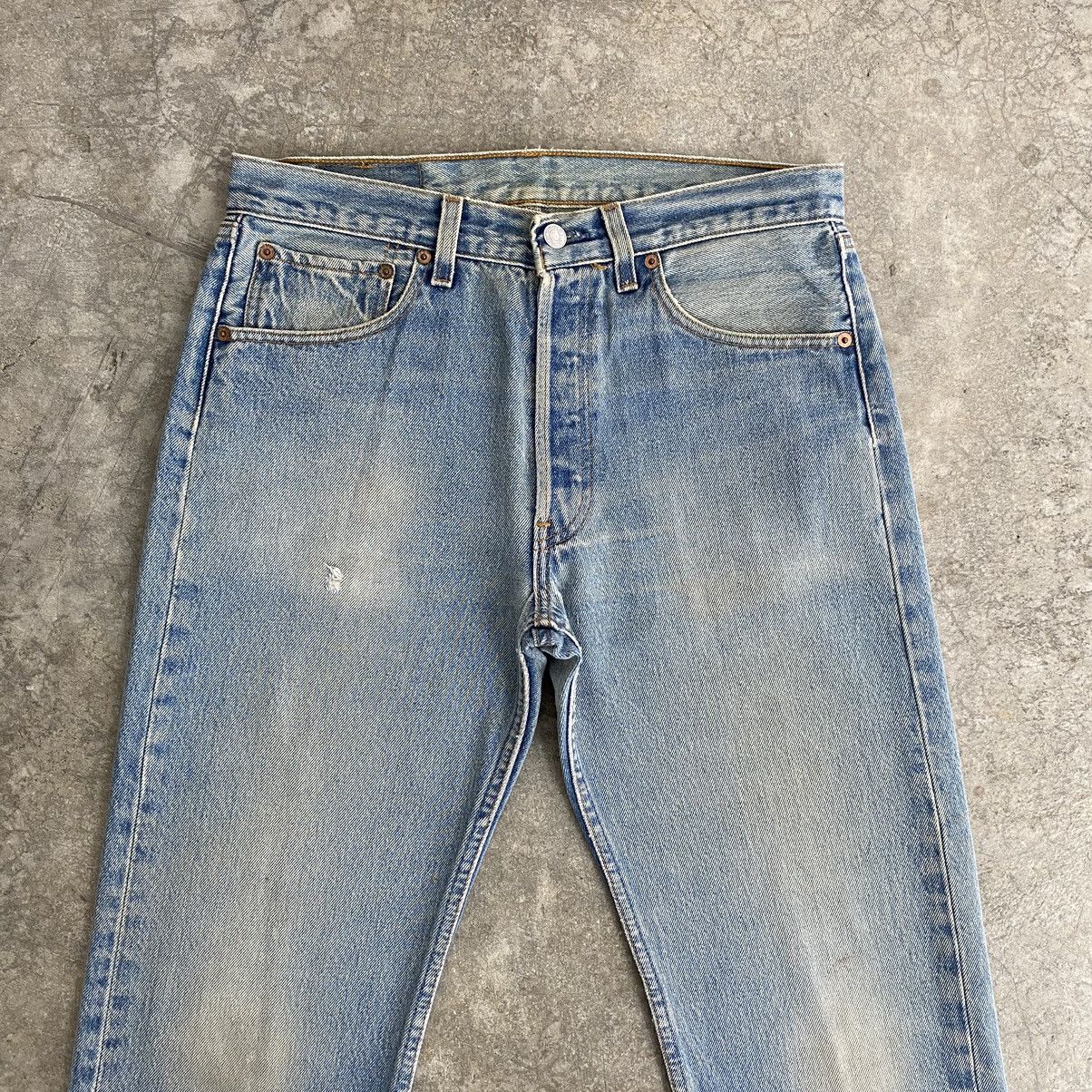 Levi's Size 31x30.5 VTG 90’s Levis 501xx Light Blue Jeans Size US 31 - 9 Thumbnail