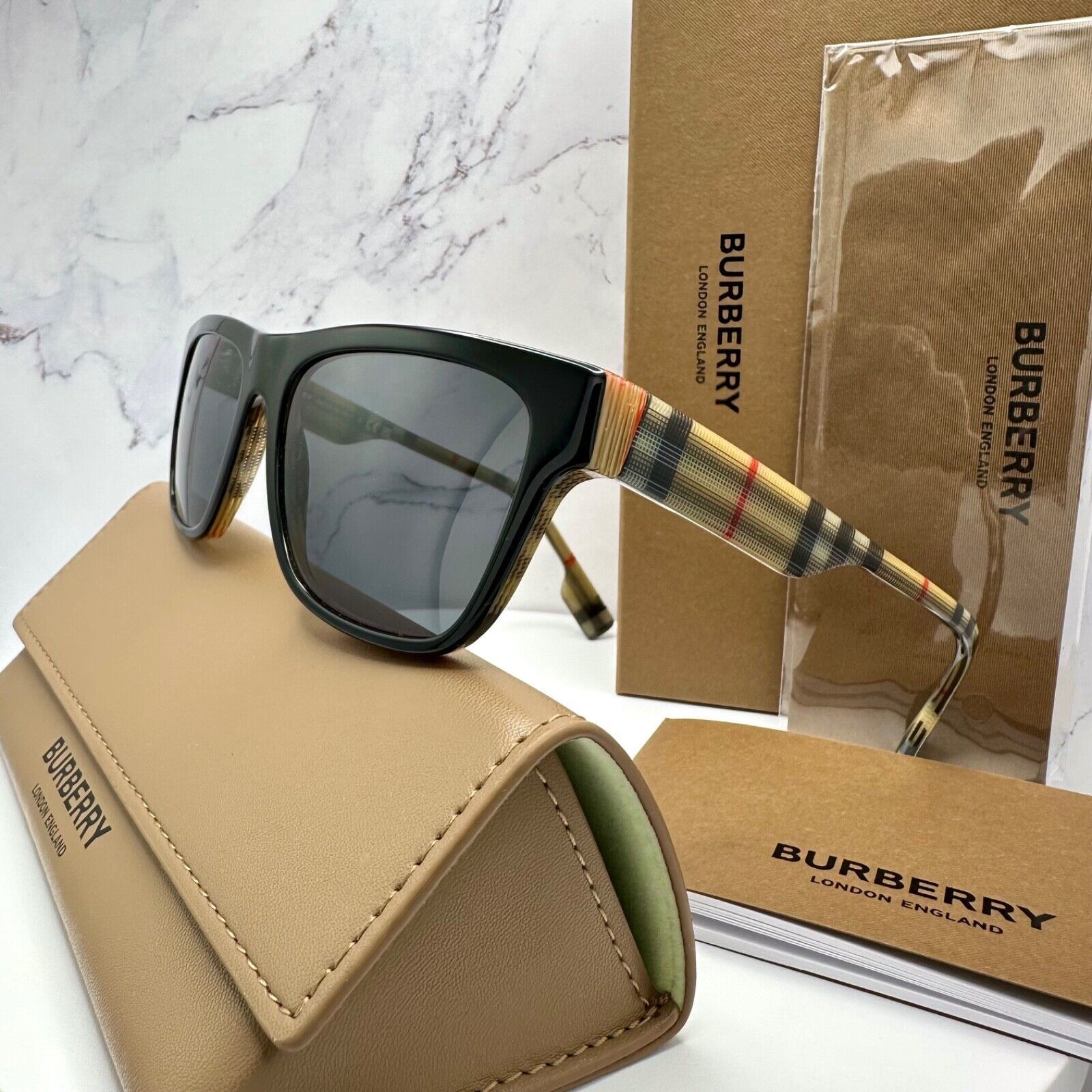Burberry Burberry Sunglasses Black Square Classic Check Arms Brown Size ONE SIZE - 3 Thumbnail