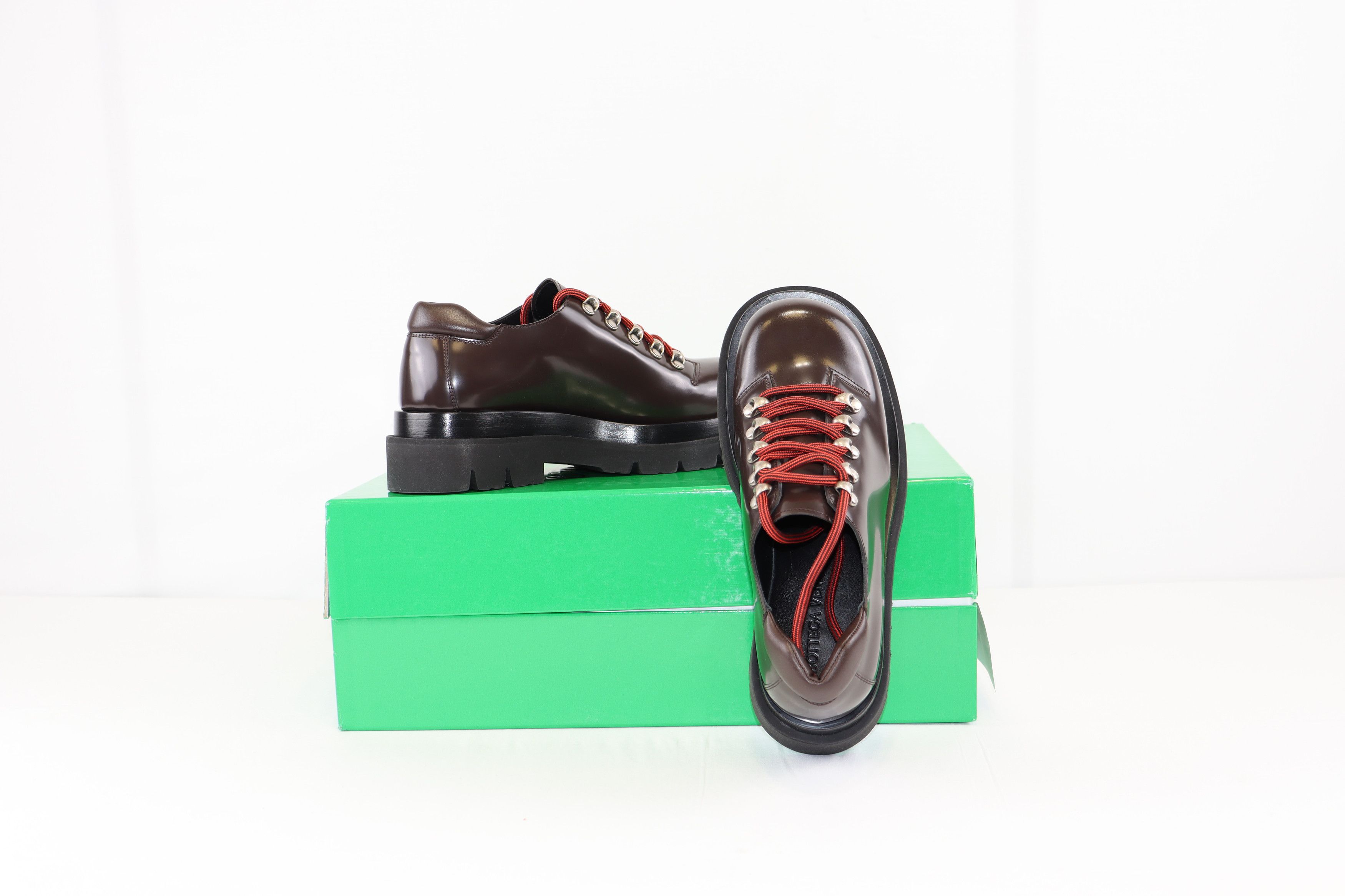 Bottega Veneta o1rshd1 Lug Lace up Leather Boots in Fondant Size US 6 / EU 39 - 14 Thumbnail
