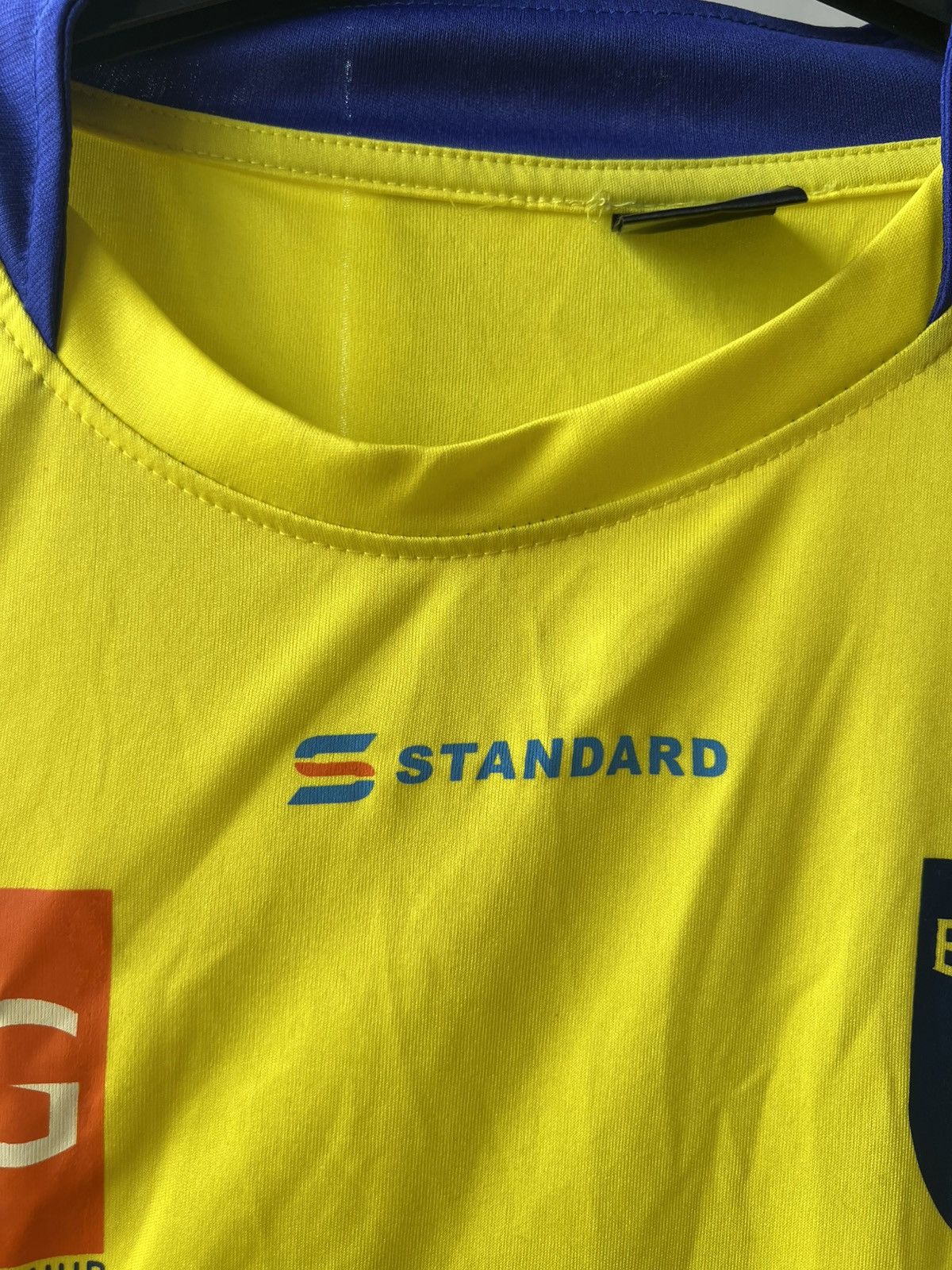 Vintage 2025/26 KERALA BLASTERS INDIA SOCCER JERSEY FOOTBALL SHIRT Size US XL / EU 56 / 4 - 7 Thumbnail