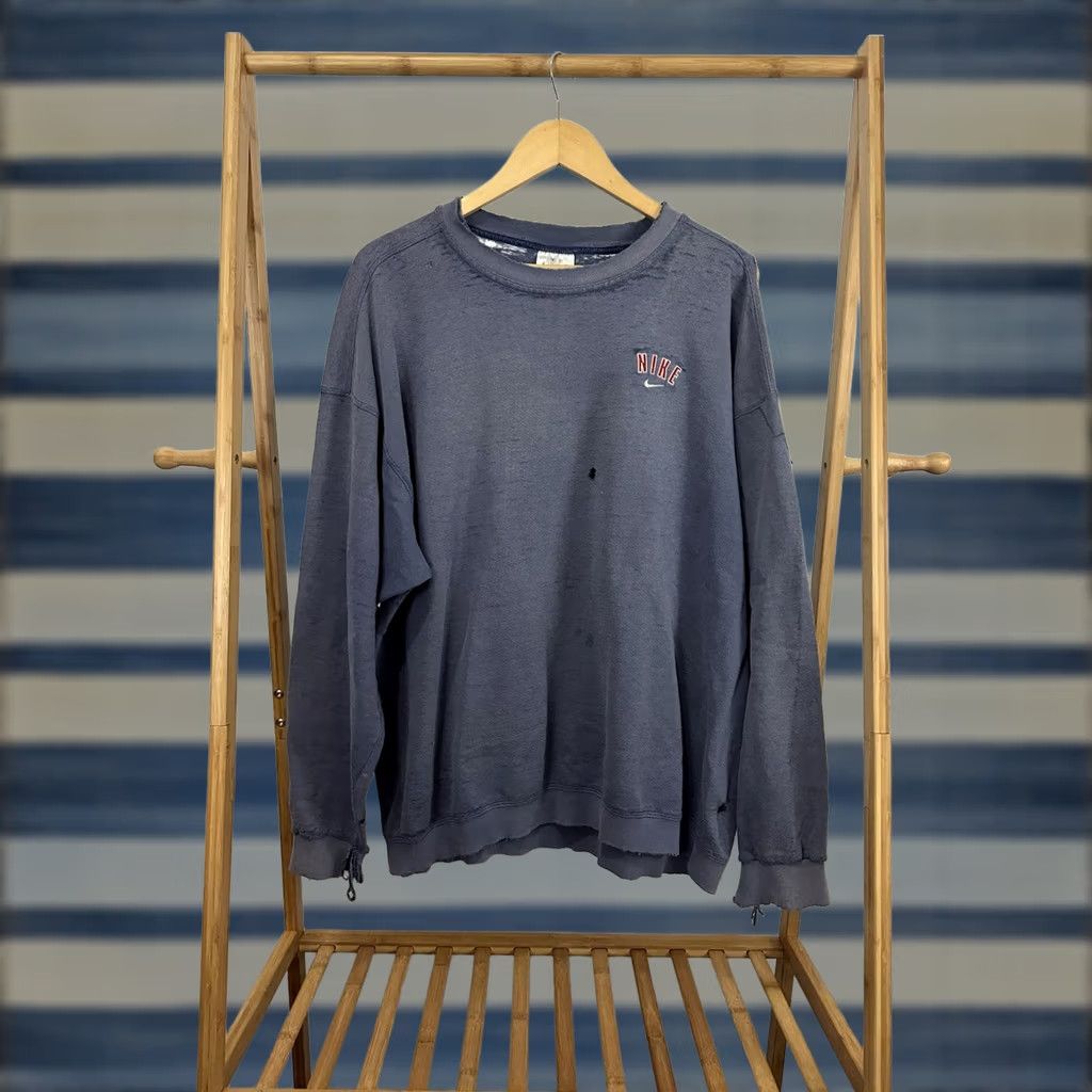 Nike VTG Nike Gradient Sun Faded Thrashed Distressed Worn Sweatshirt XL Men Blue Sweatshirt Grunge 90s Mens Size US XL / EU 56 / 4 - 1 Thumbnail