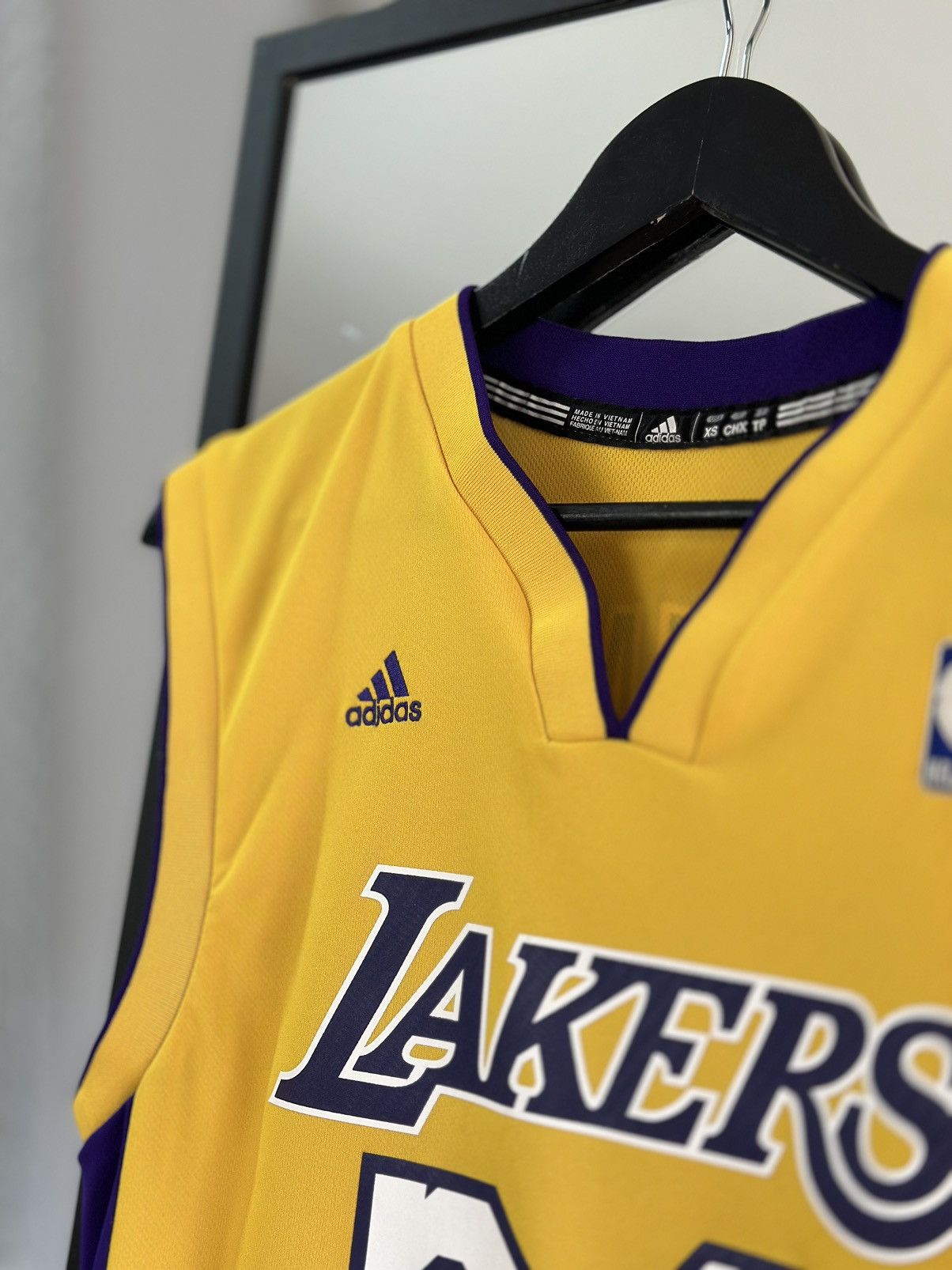 NBA Los Angeles Lakers Basketball Jersey Adidas NBA Kobe BRYANT Size US XS / EU 42 / 0 - 7 Thumbnail