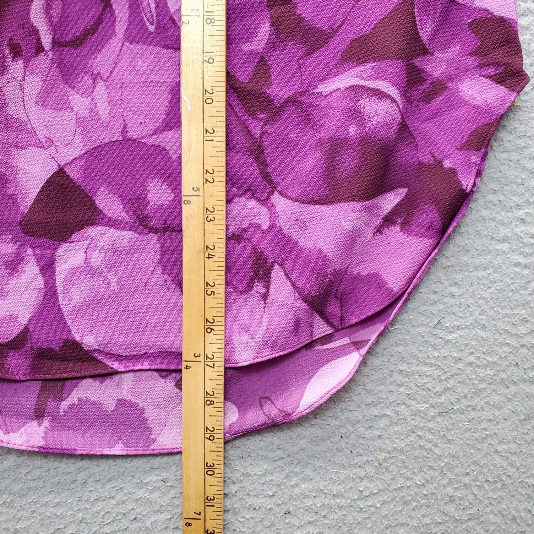Halston Halston Blouse Women's XS Multicolor Tie Dye Sleeveless V-Neck Button 1/4 Rounded Hem Casual Shaping Mens Womens Size XS / US 0-2 / IT 36-38 - 3 Thumbnail