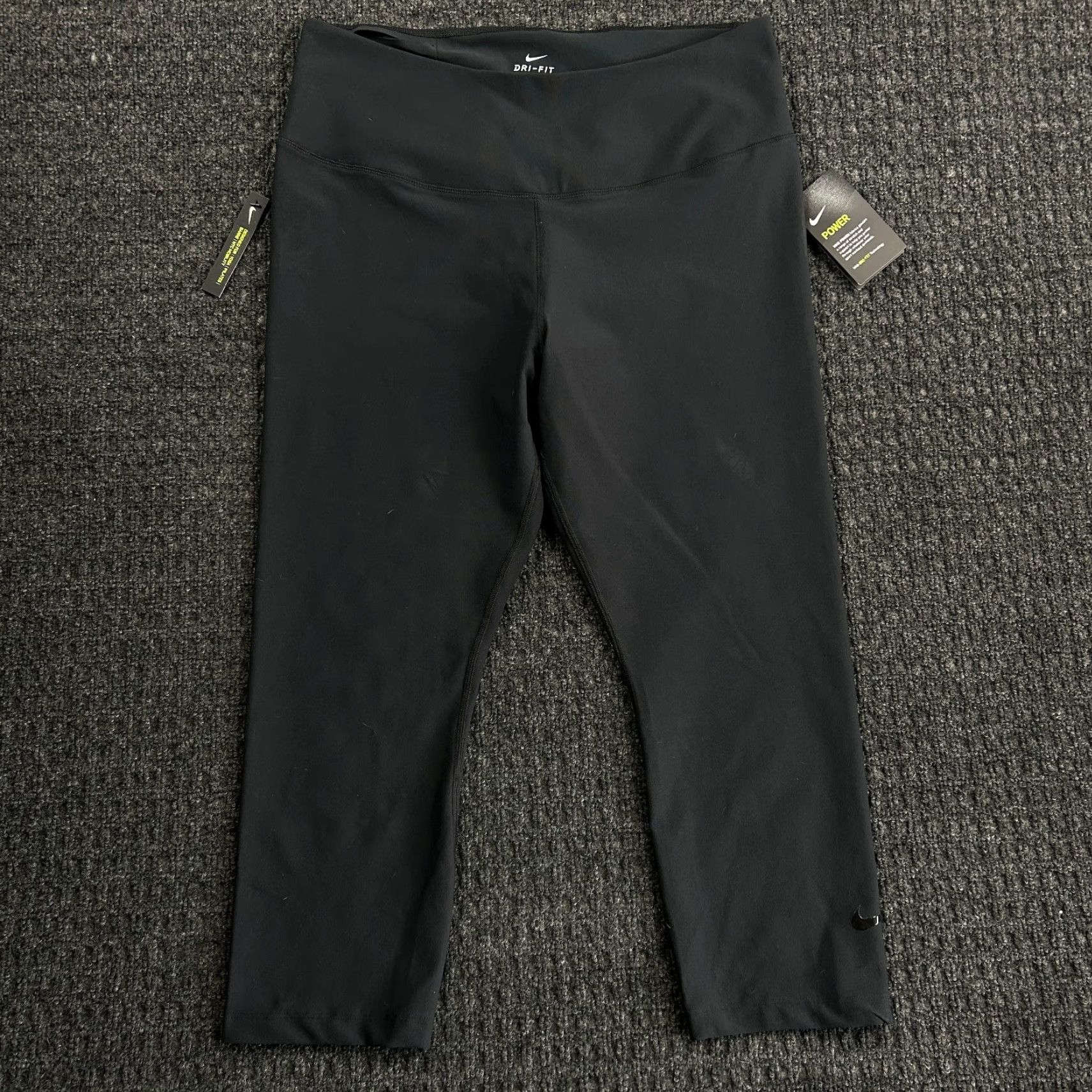 Nike VINTAGE Nike Sculpt Hyper High Rise Training Crop Leggings Womens XXL Dri Fit NEW Size 40" / US 18 - 2 Thumbnail
