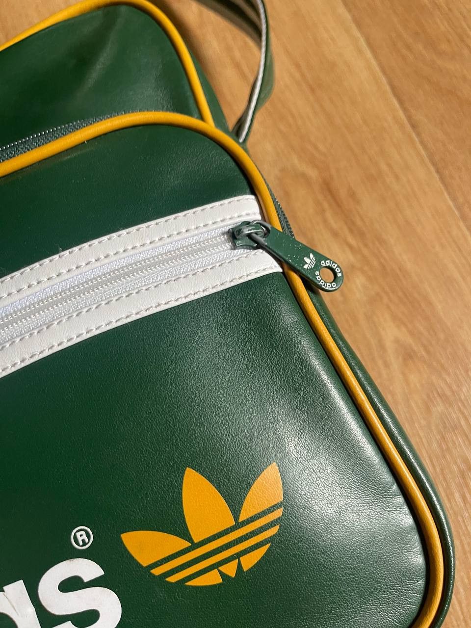 Adidas × Vintage Adidas Messenger Bag Green Yellow Trefoil Logo Retro 90s Size ONE SIZE - 4 Thumbnail