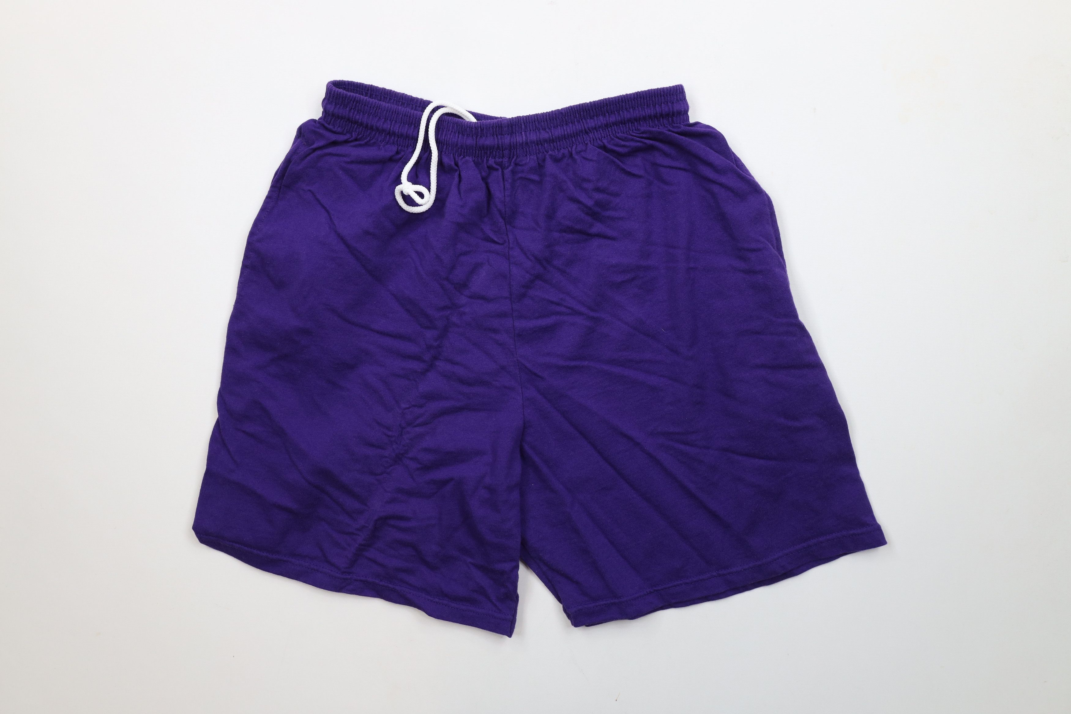 Vintage Vintage 90s Streetwear Above Knee Shorts Purple Cotton USA Size US 34 / EU 50 - 1 Thumbnail