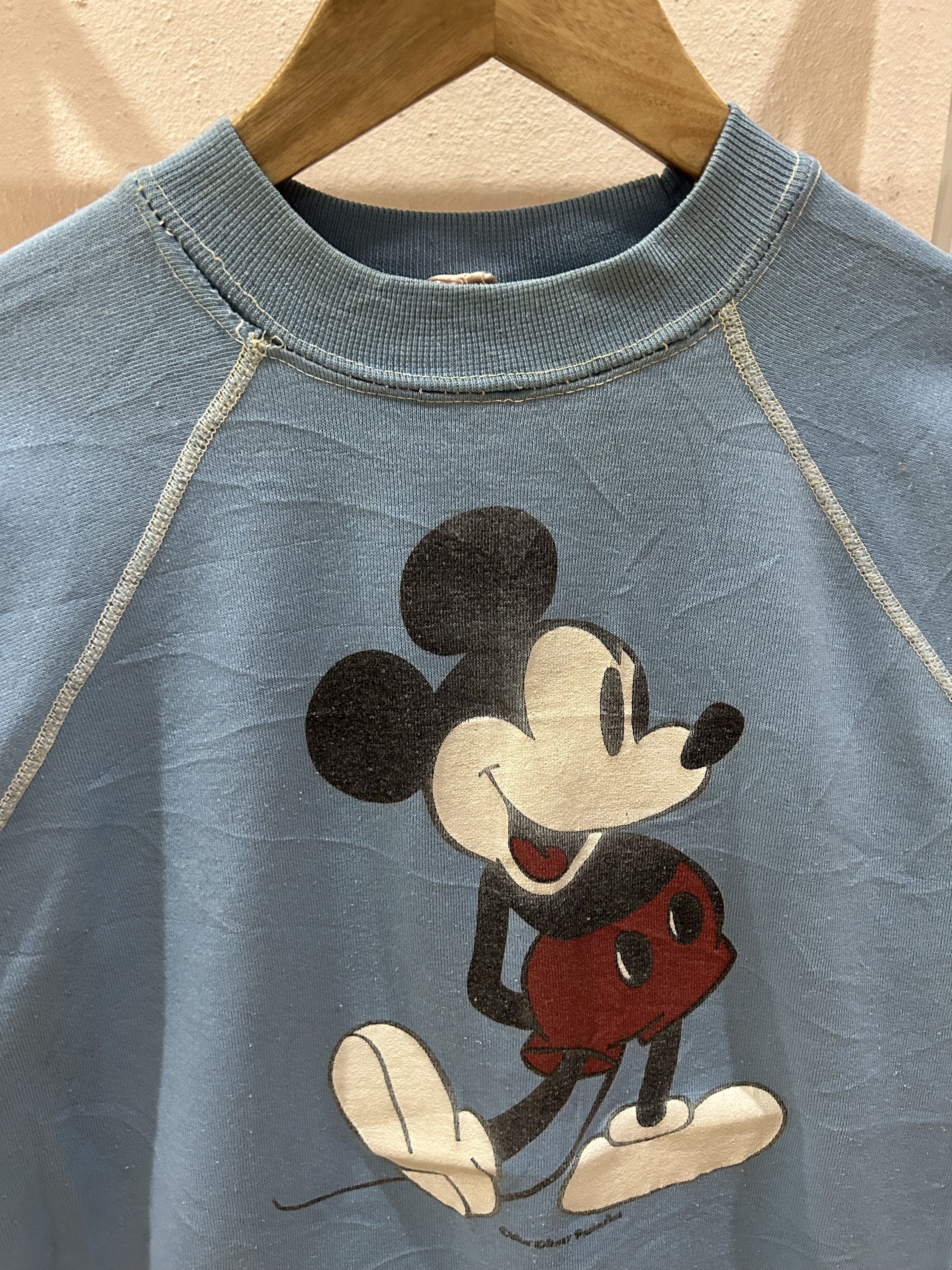 Disney Vintage 70s Mickey Mouse Raglan Crewneck Sweatshirts Size US L / EU 52-54 / 3 - 4 Thumbnail