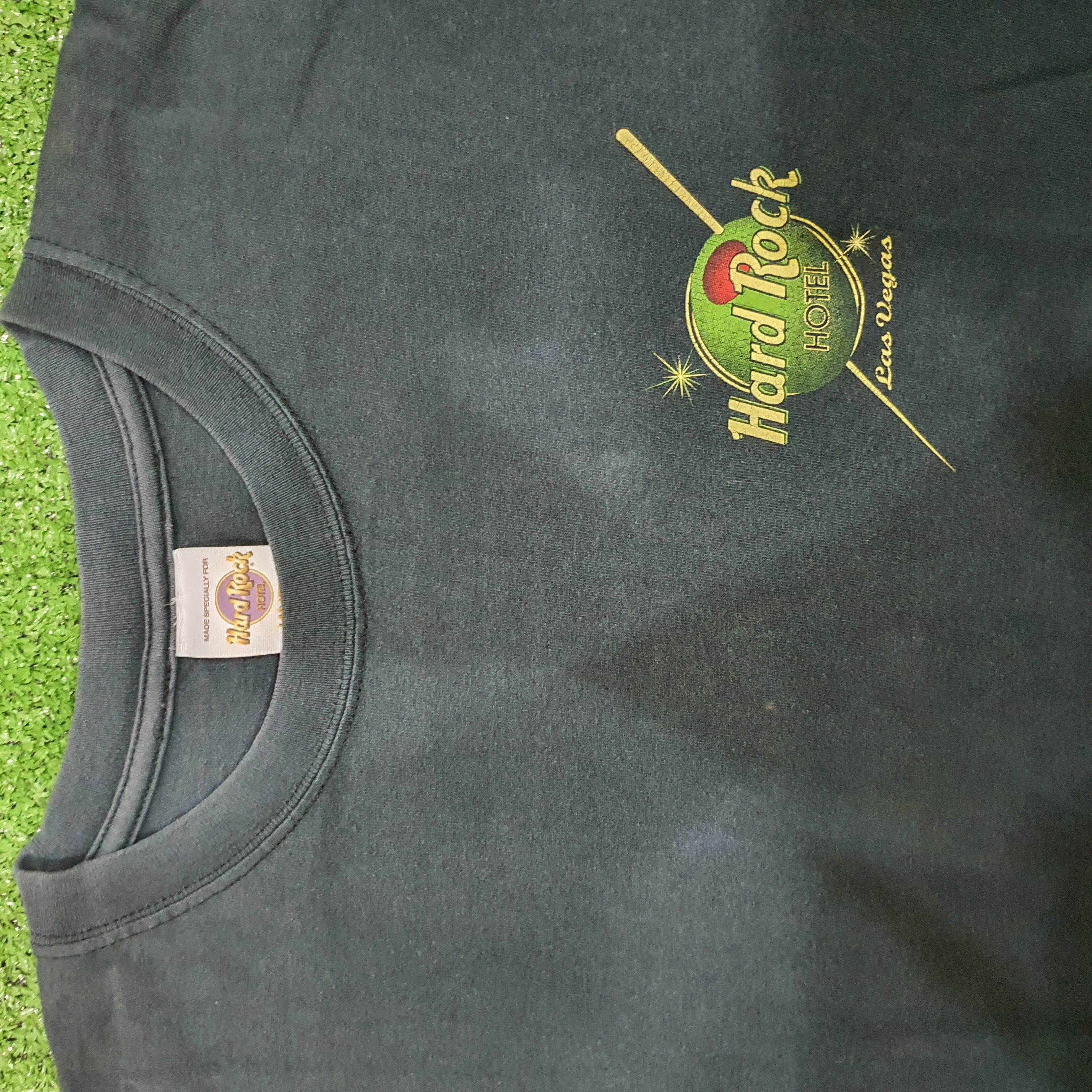 Hard Rock Cafe vintage Hard Rock Hotel Las Vegas T-shirt with a martini Size US L / EU 52-54 / 3 - 5 Thumbnail