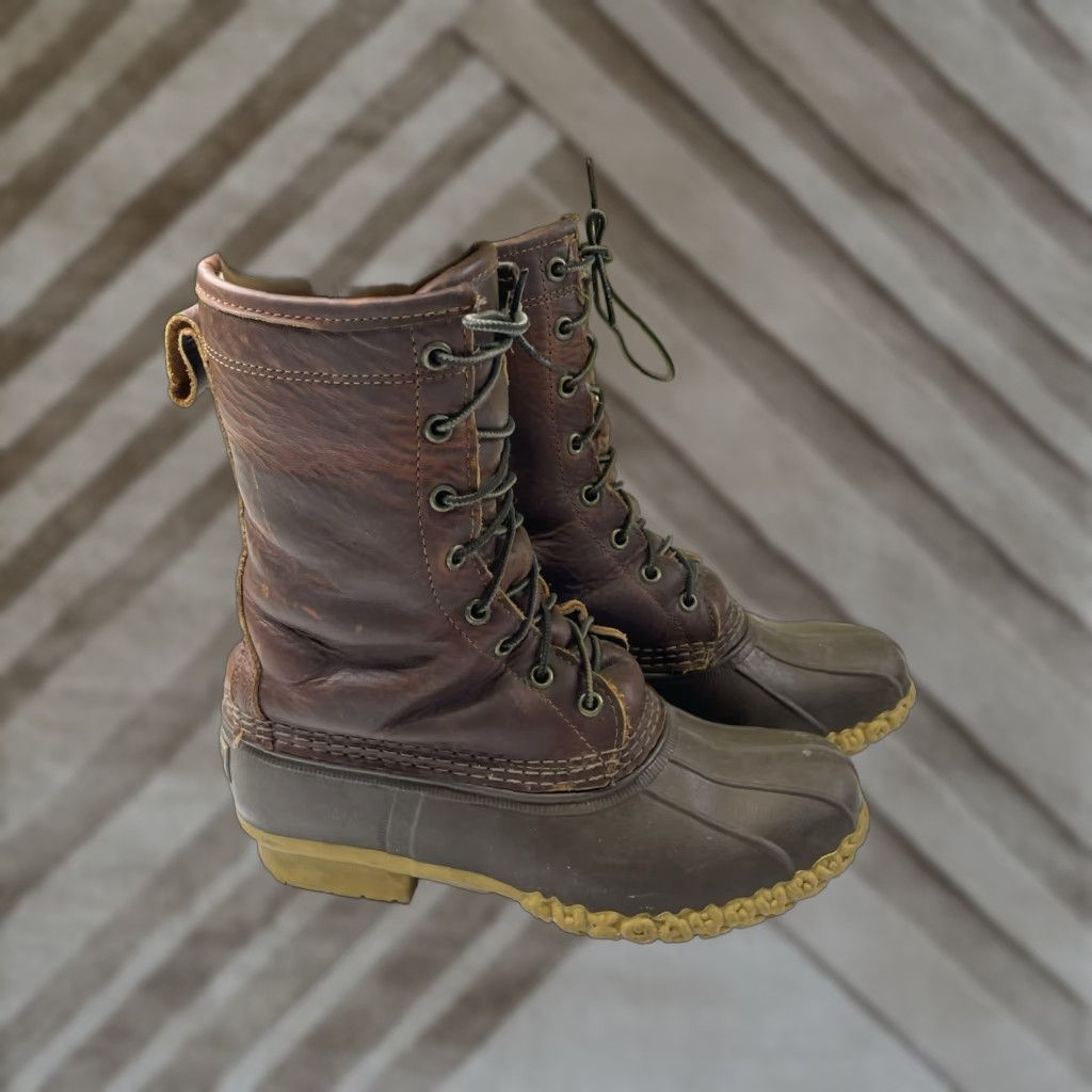Vintage L.L. Bean Boots 10” Shearling-Lined Duck Brown on Brown 297247 Women's US 7M Shoe Boots Waterproof Snow Boot Mid-Calf Leather Brown Logo Size US 7 / IT 37 - 1 Thumbnail